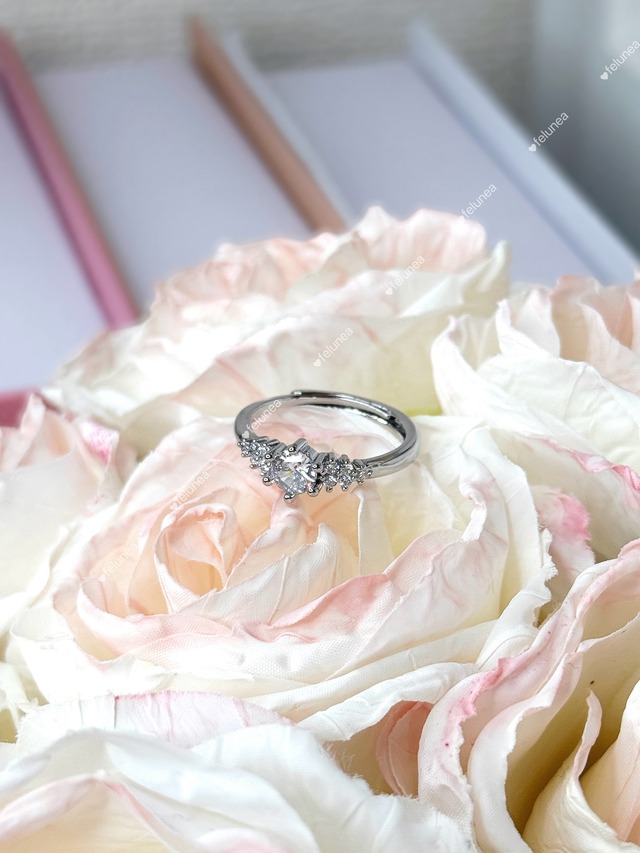 Aurora Crystal Butterfly Ring