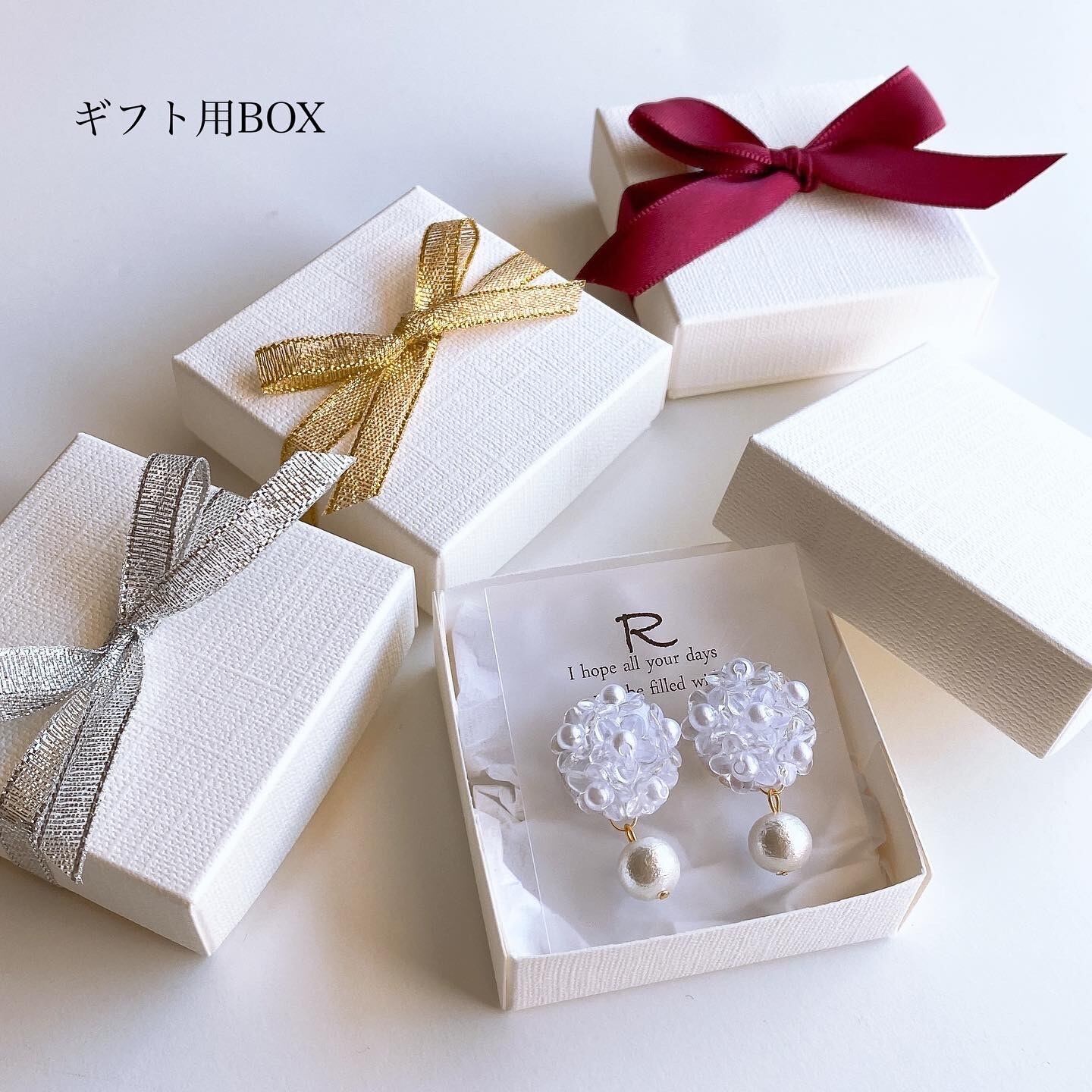 まんまるミモザピアス チタン ステンレス イヤリング 樹脂 ノンホール