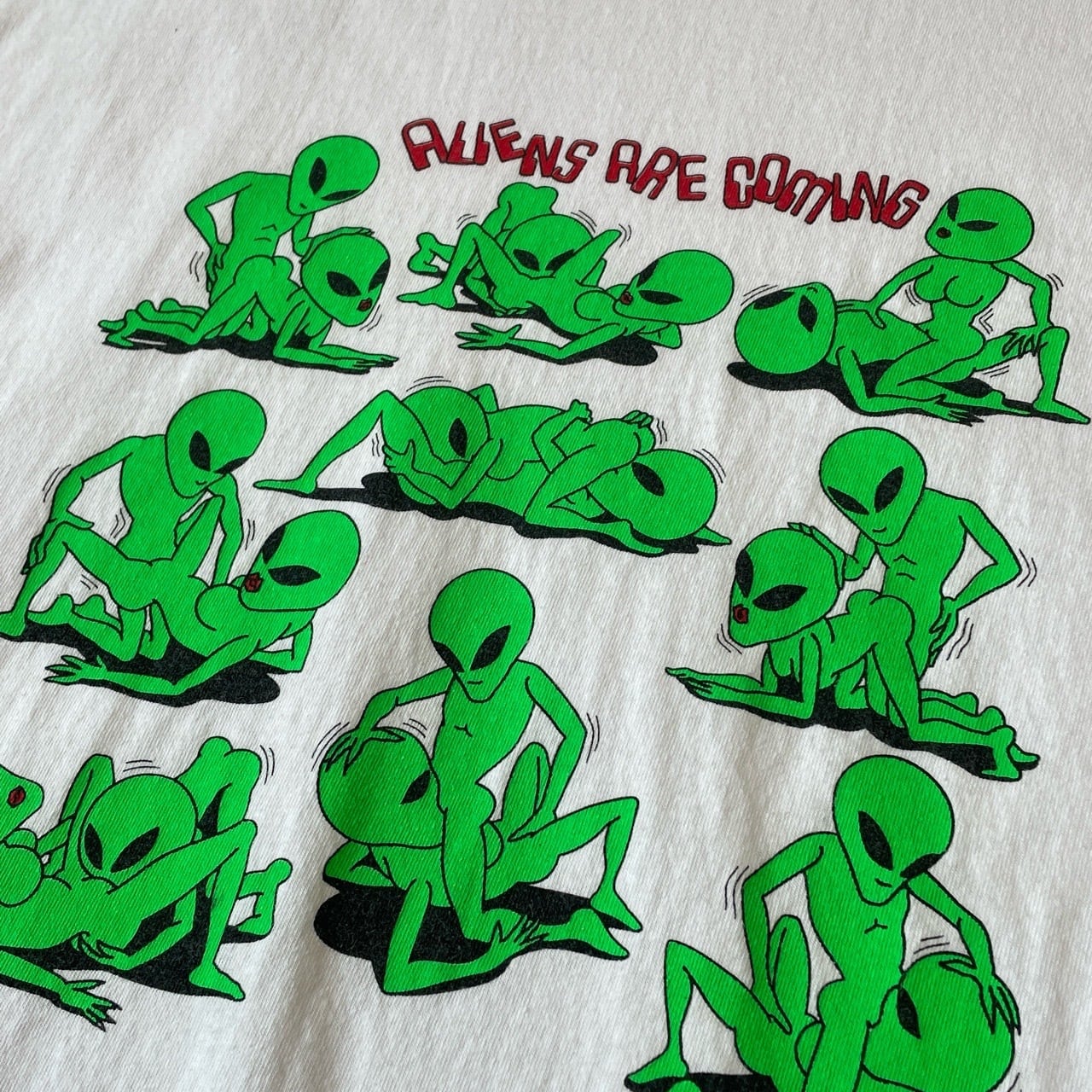 00s ALIENS ARE COMING エイリアン 四十八手 エロTシャツ ヴィンテージ