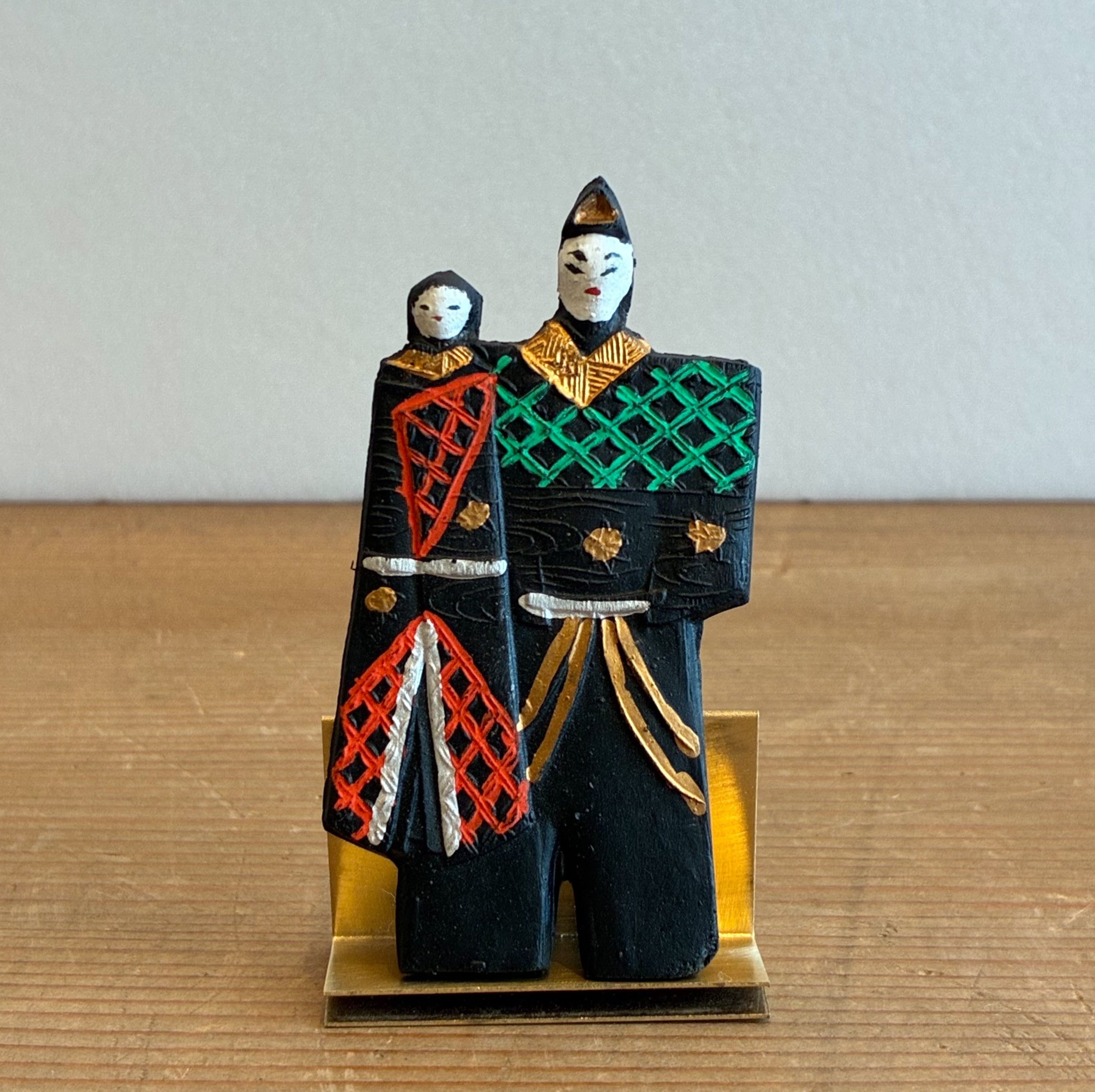 鈴鹿墨【立雛】