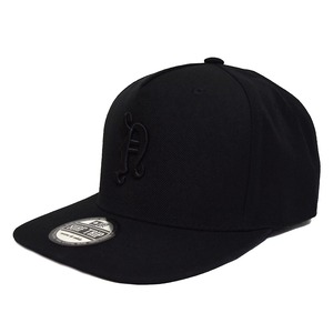 【送料無料 / 限定】N Logo 5Panel Snap Back Cap Black×Black