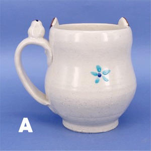 《 鈴木ハツミ 》こけし付きマグカップ　ネコ