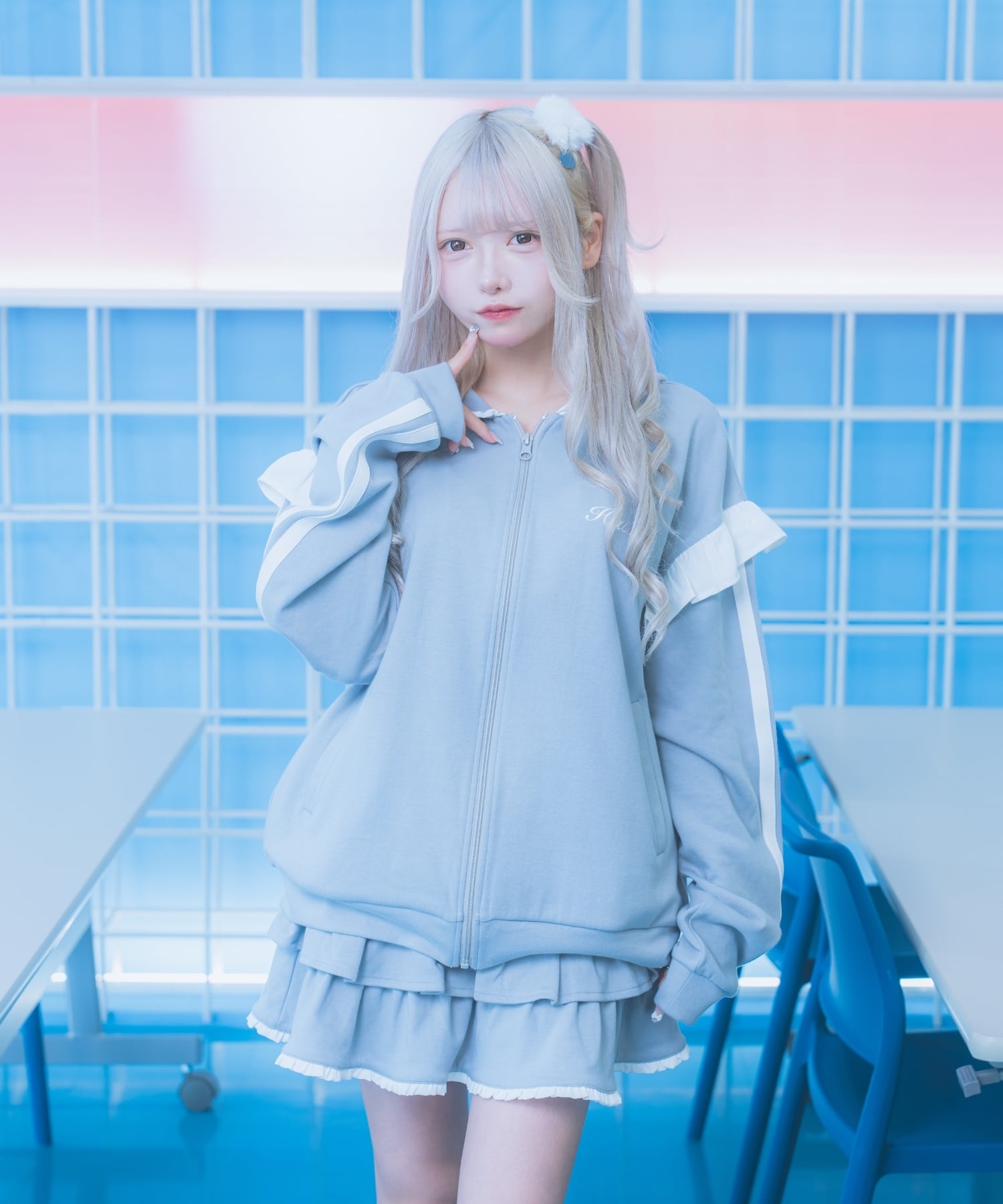 【ヴィンテージadidas】　ジャージトップスフード付き ヴィンテージadidas】 ジャージトップスフード付き