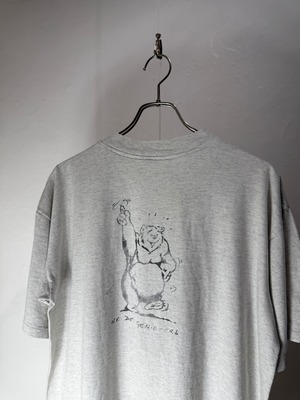 90’s “De Genieters” Bear Art T-shirt