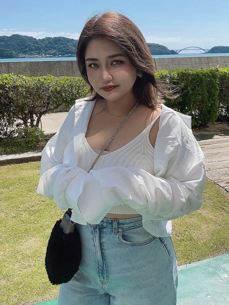 今っぽコーデにアップデート ボリュームスリーブ ショート丈シャツ オフィスカジュアル ゆったり オシャレ 重ね着 大きいサイズ 韓国 CH4099