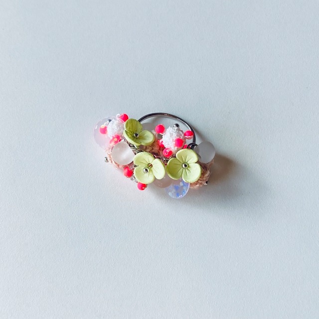 bouquet ring pink