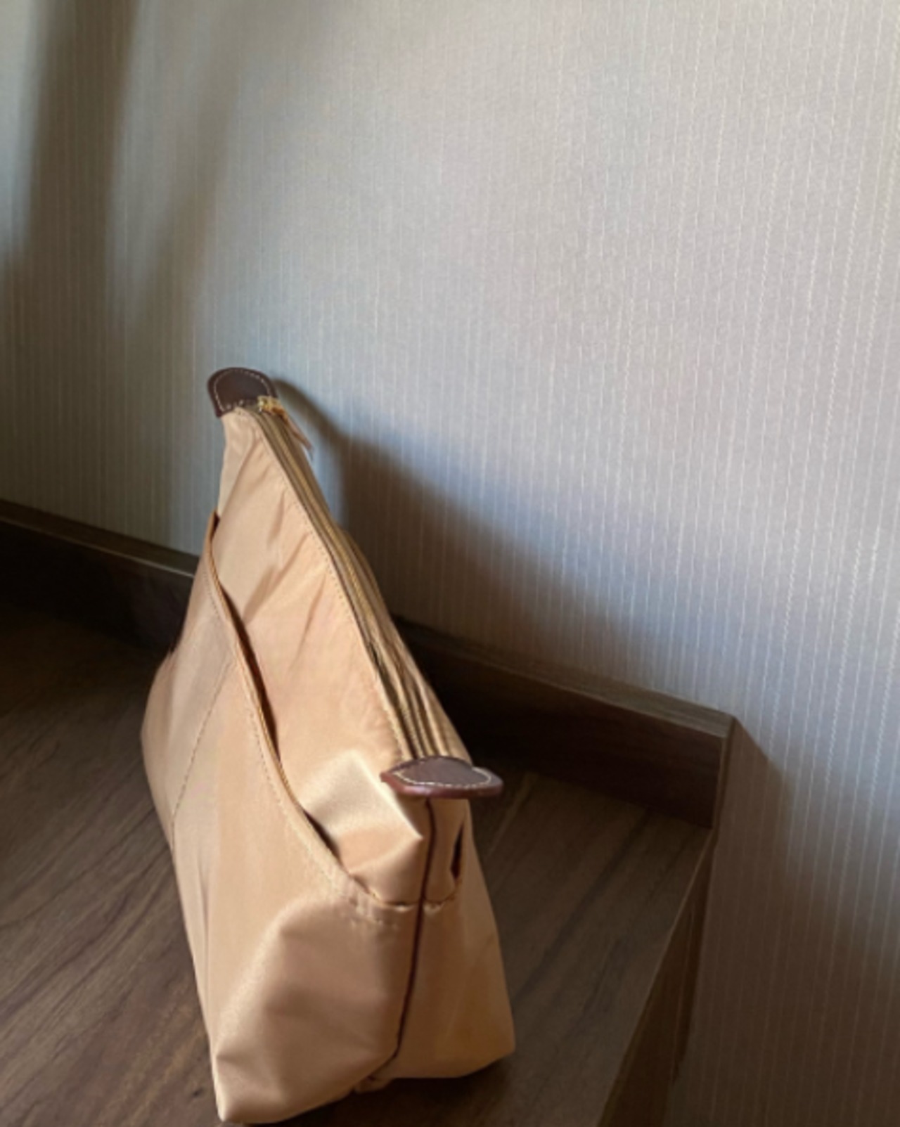 ダイヤモンド型ショルダーバッグ