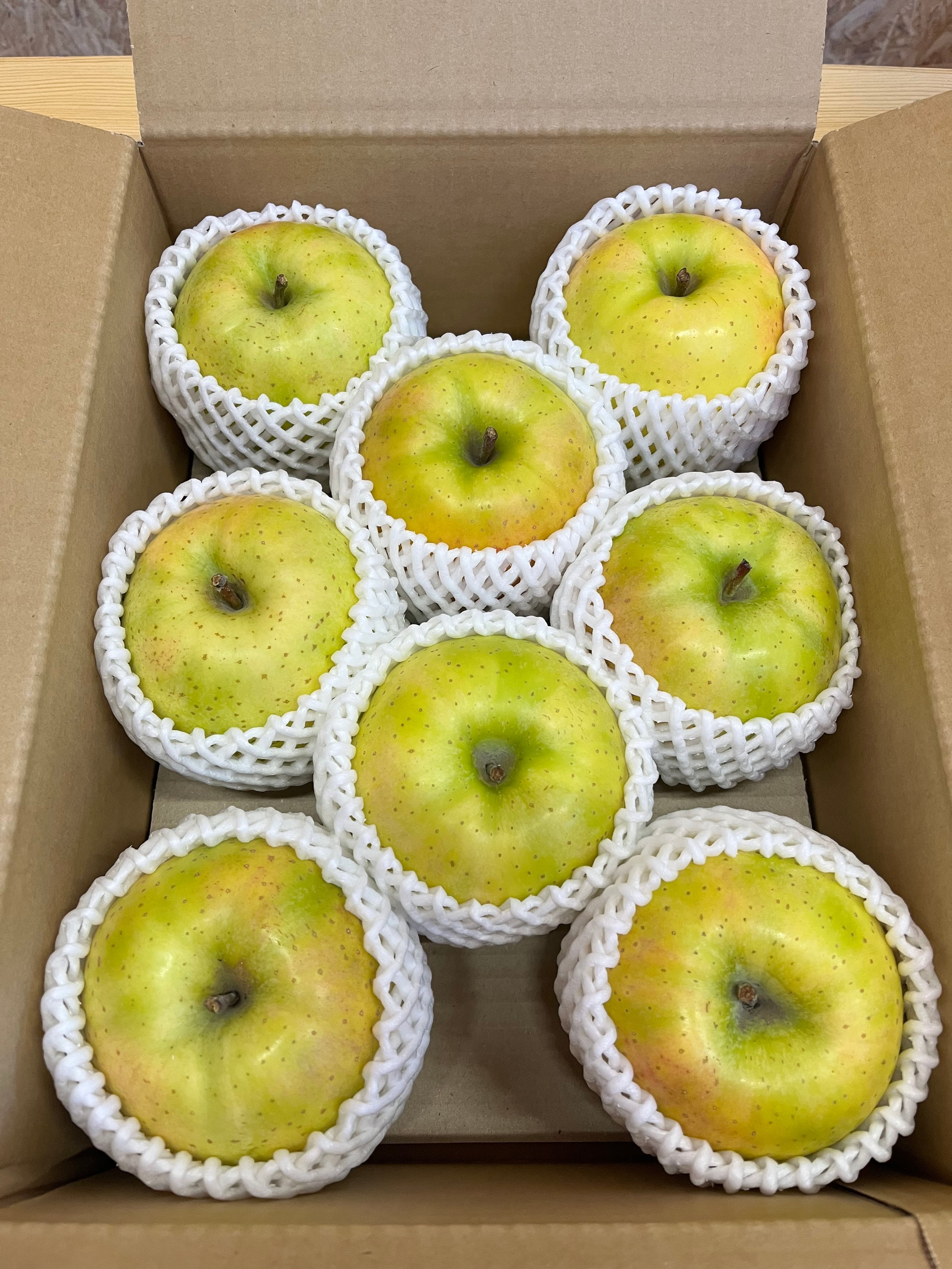 青りんご王林贈答用　3㎏