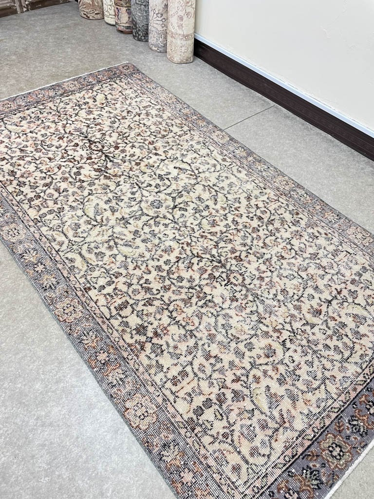 トルコ絨毯 ヴィンテージラグ 108×198cm (TRE8958) | ヴィンテージラグ 