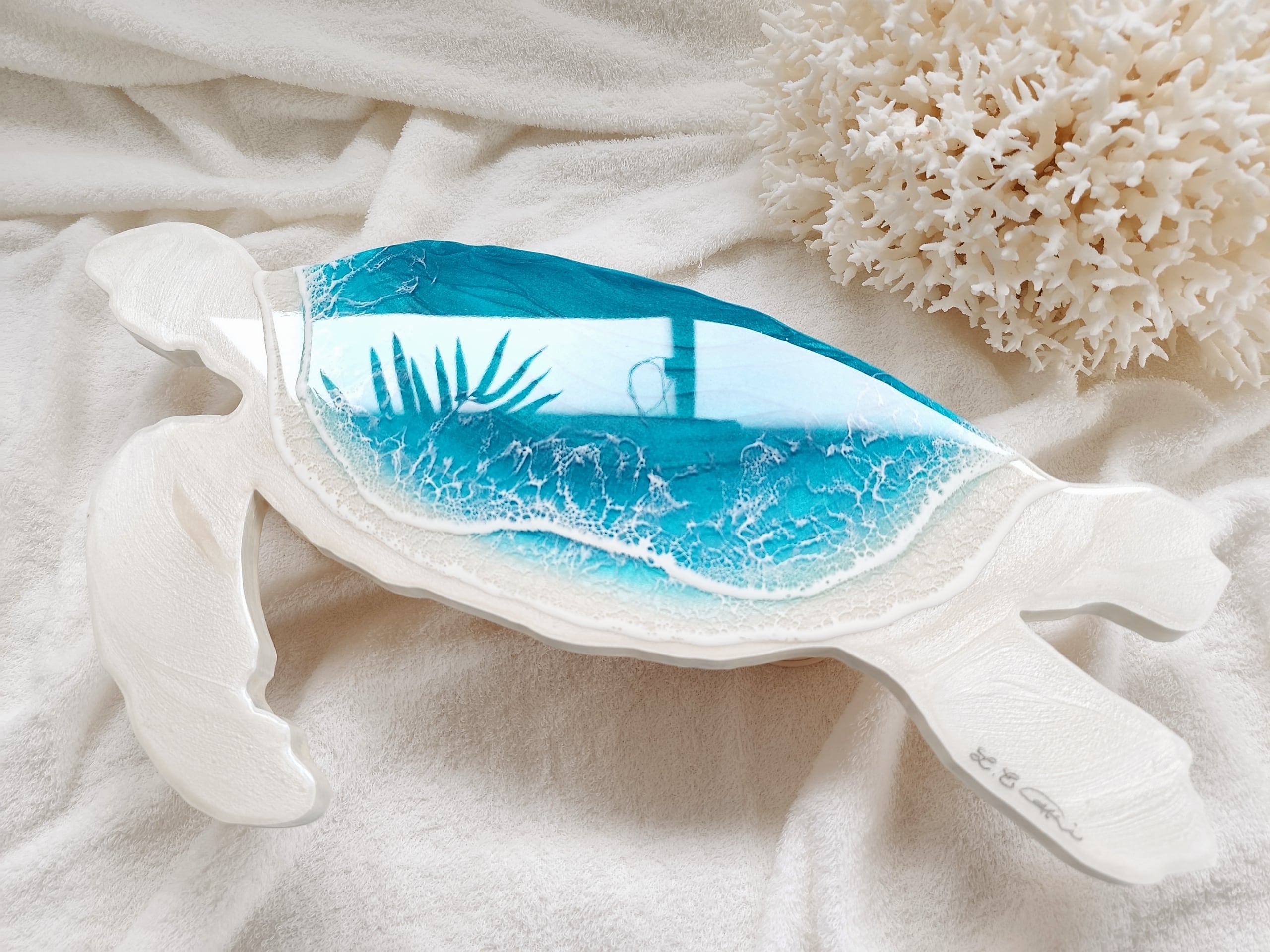 132.オーシャンレジンアート ホヌ型パネル小サイズ