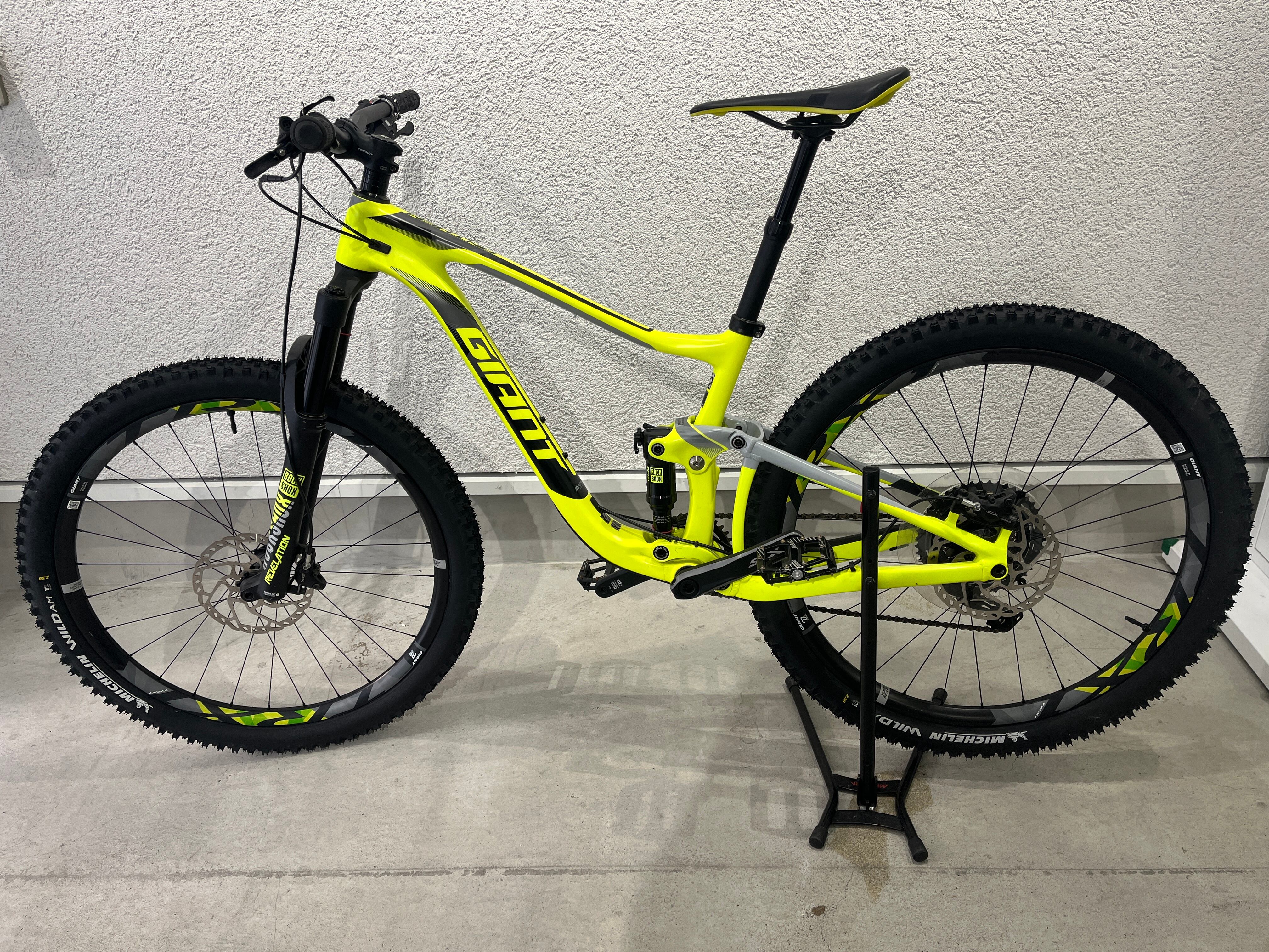 GIANT ANTHEM ADVANCED 2 2018年モデル 極上中古車 フルサスMTB 土