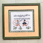 刺繍　クロスステッチ　額もの　イソップ　街のネズミ田舎のネズミ　アルファベットABC 12otcf72
