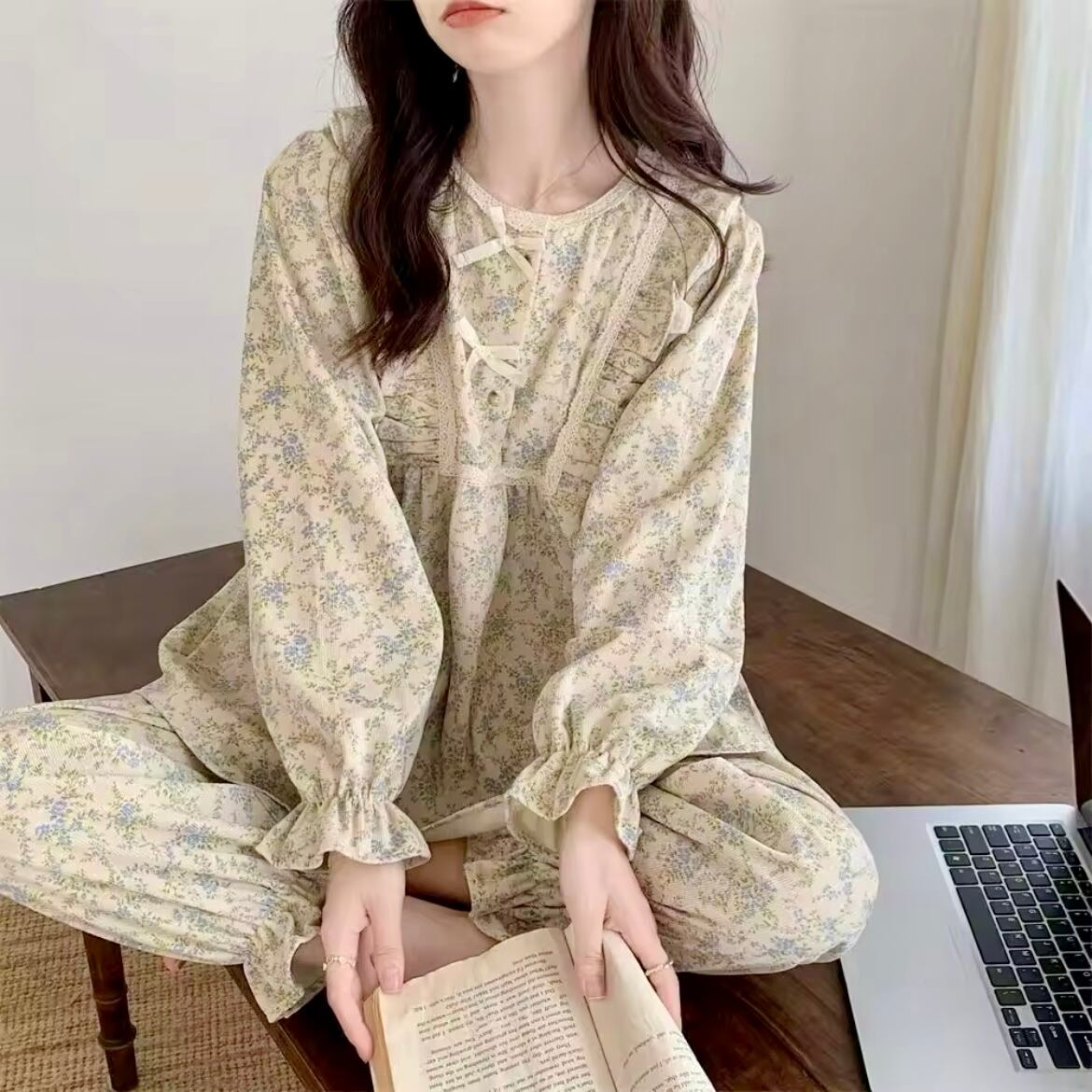 ヴィンテージフラワーパジャマ