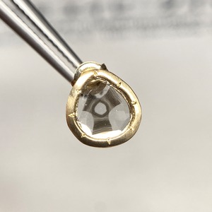 LM7249　K10スライスダイヤモンドピアス