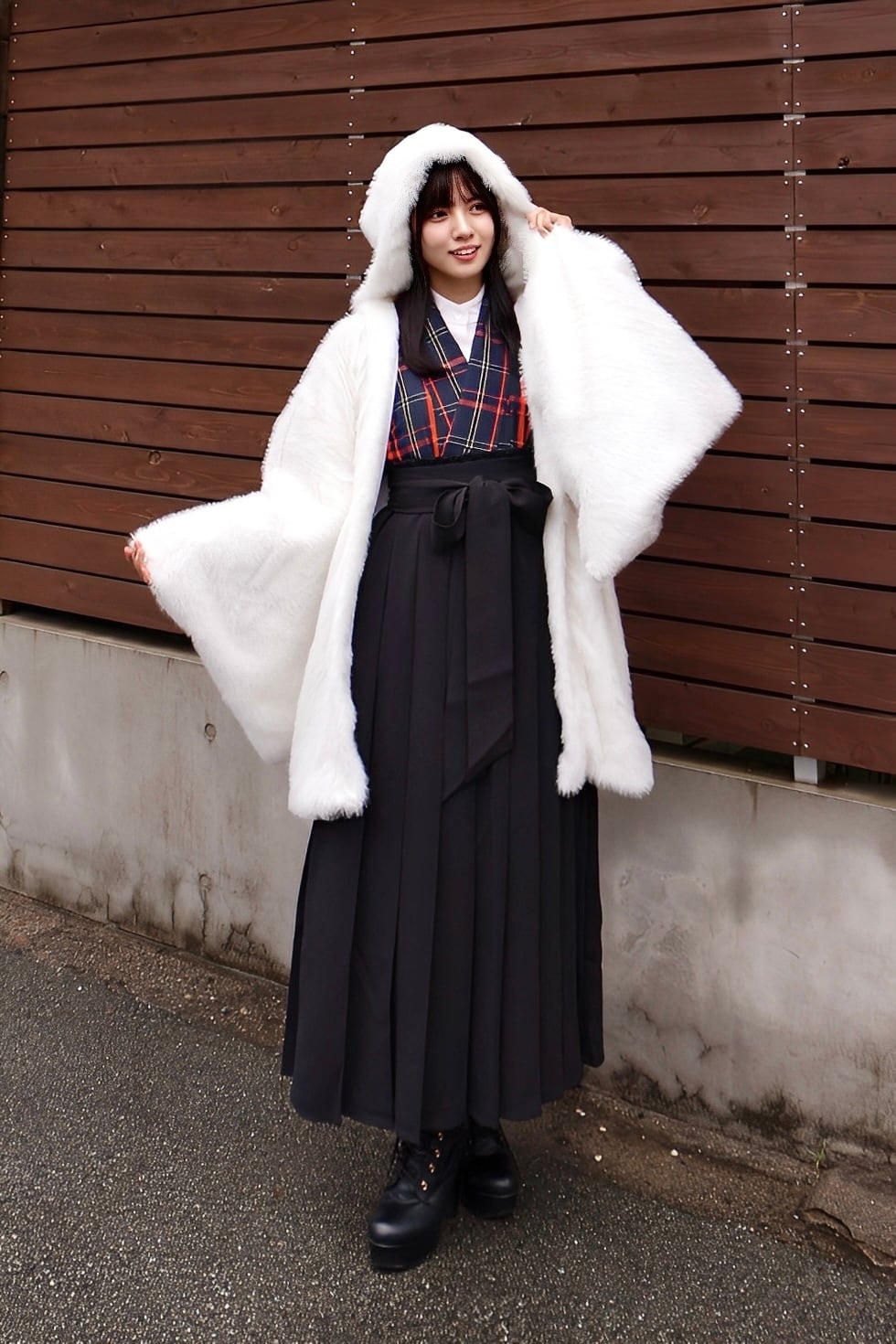 フェイクファーフード羽織 ホワイト | MISAMARU