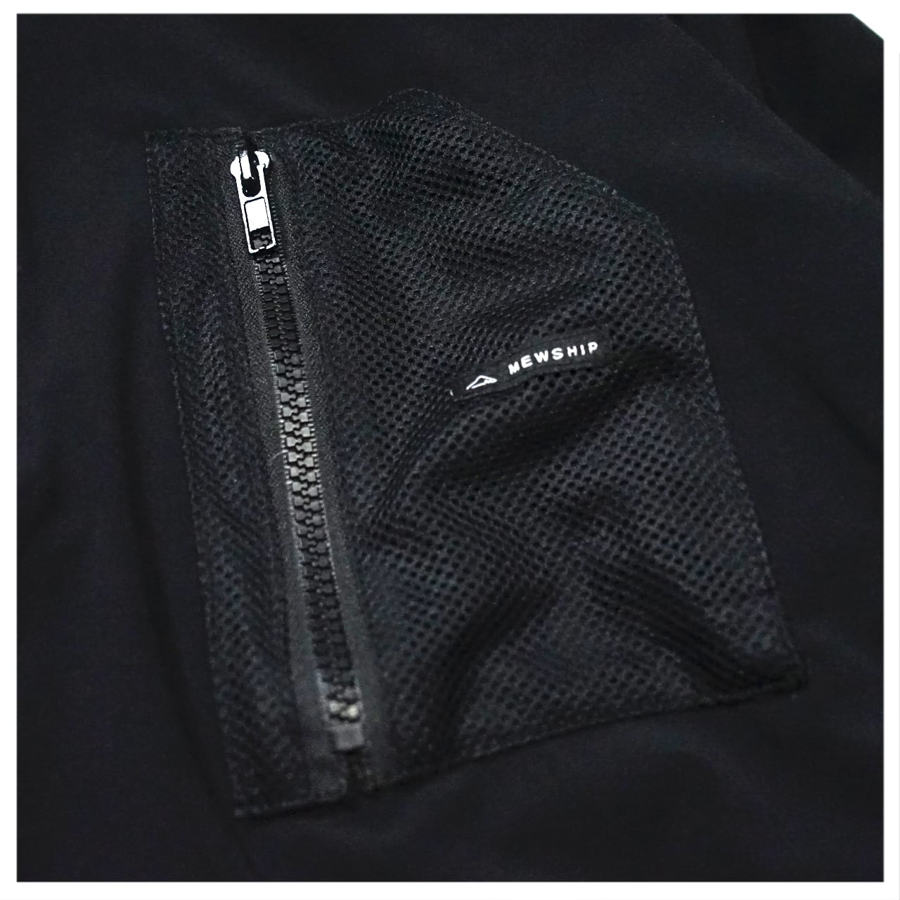 LOGO half zip jakets 024 <Black×Black> - 画像3