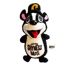 【SHYNESS】 SKUNKID プラッシュ