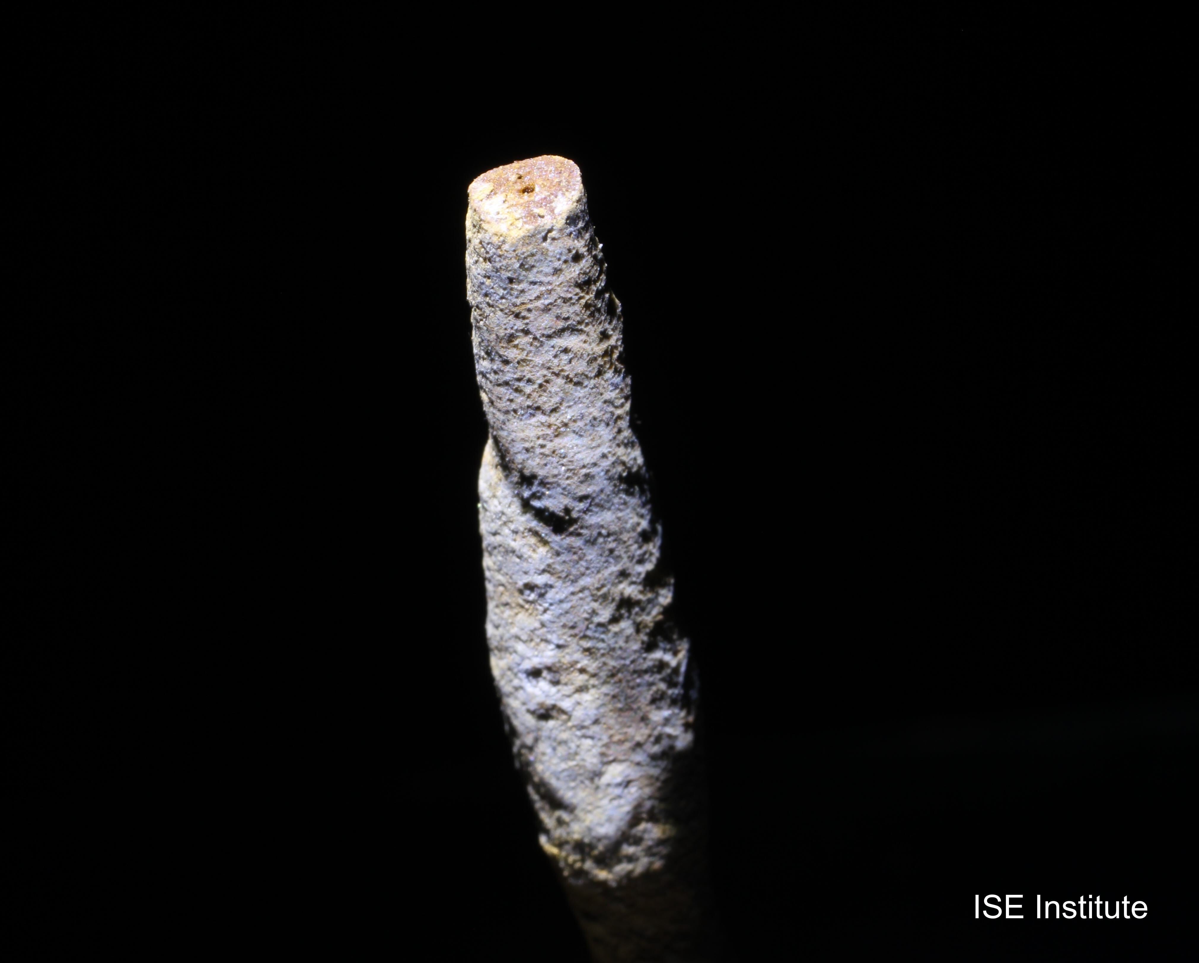輝安鉱 スティブナイト 美しい繊細な結晶 中国産 鉱物標本 No10