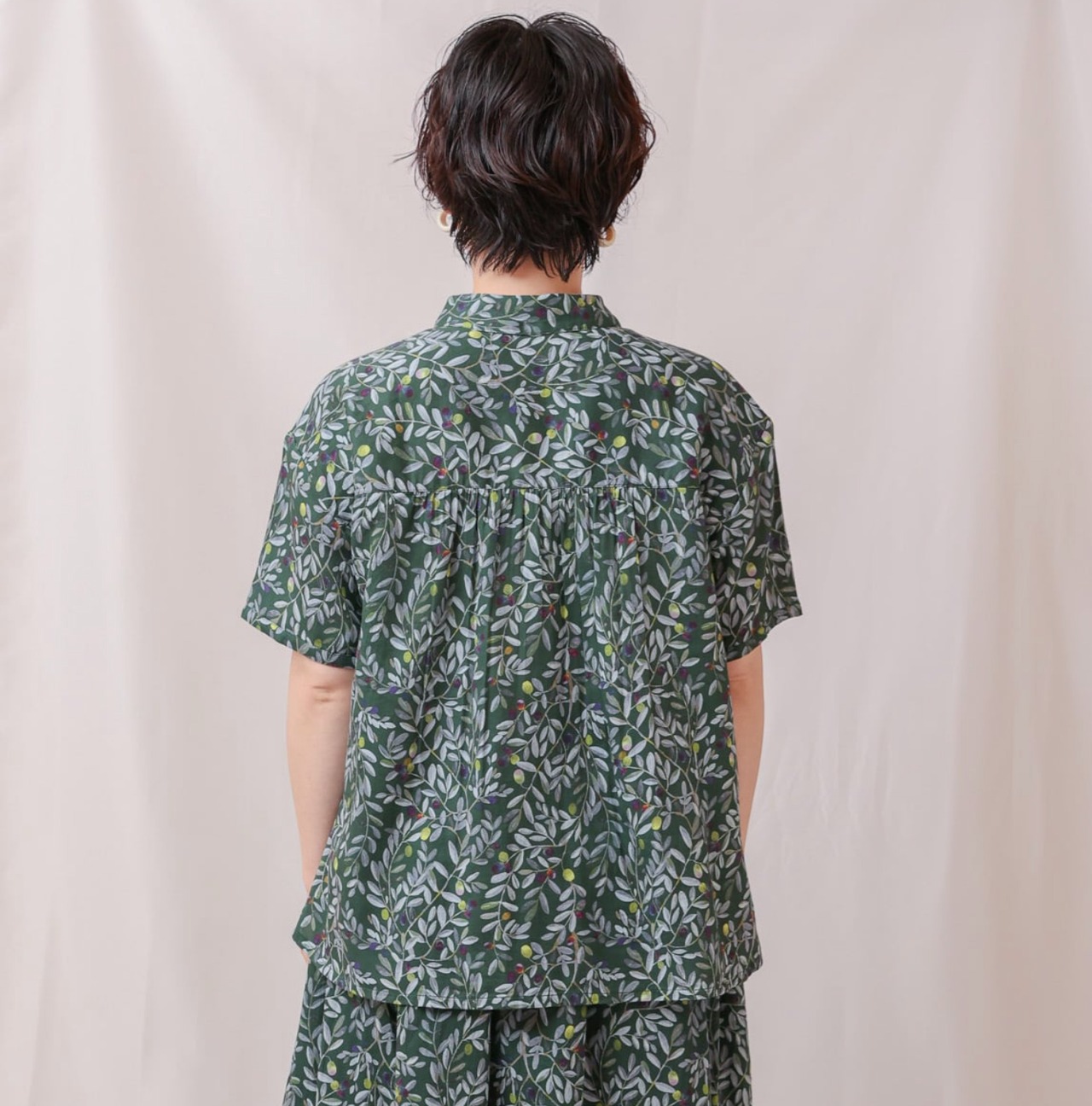 OLIVE オーガニックコットンブラウス　半袖