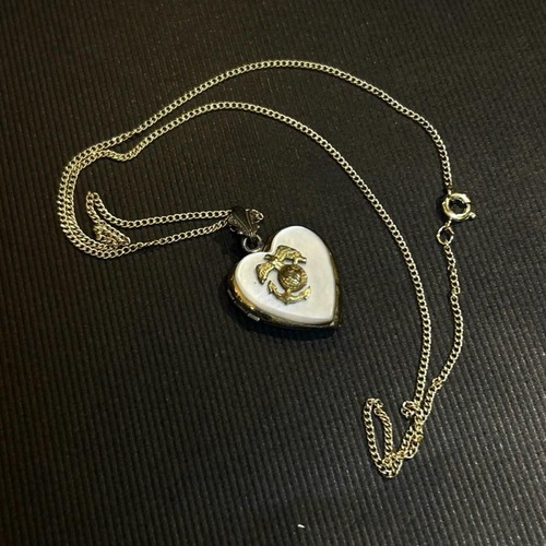 Vintage Sweetheart Locket Necklace [1940- 10KGF] USMC Emblem
