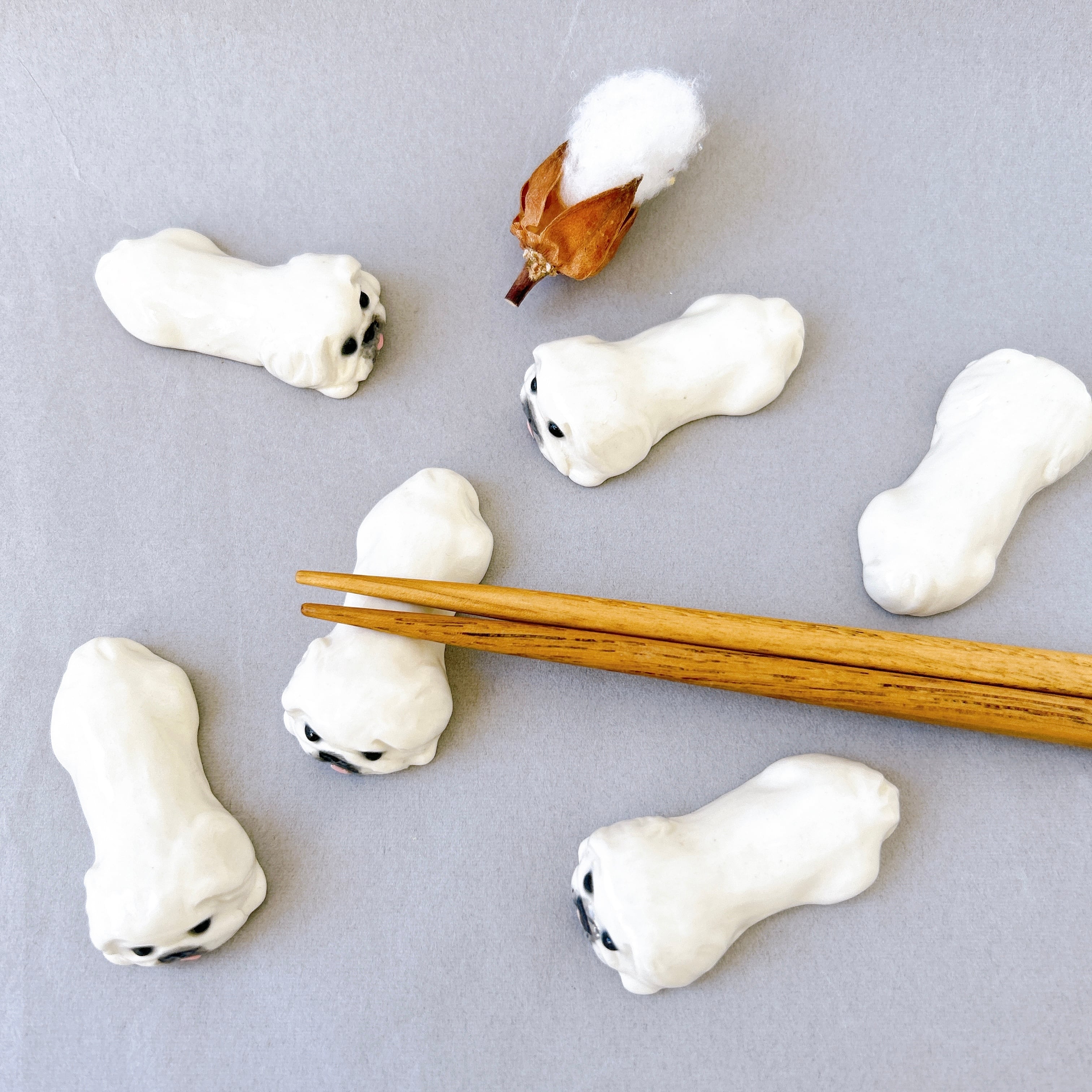 ペキニーズの箸置き(ホワイト) | 陶器のことり