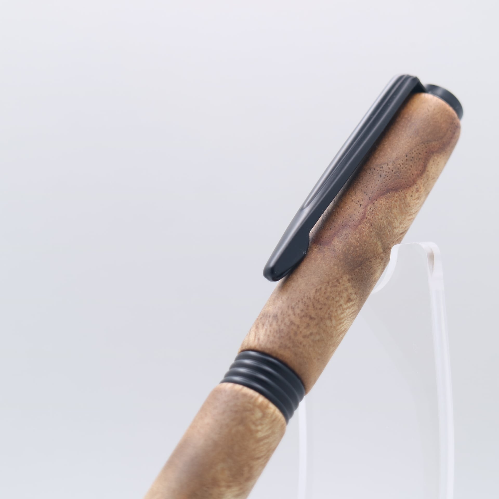 楠（三重県産） 木軸ボールペン｜マットブラック ツイスト式 クロス