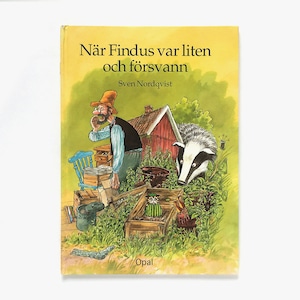 スヴェン・ノードクヴィスト「När Findus var liten och försvann（ちいさなフィンダスがいなくなった日）」《2001-01》