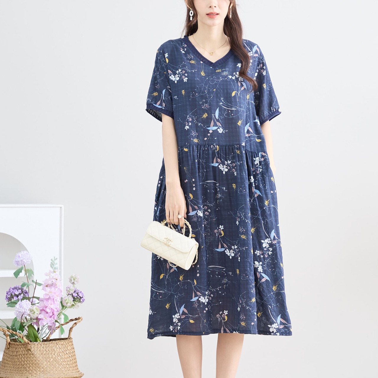 TRUBE Vネックコットンプリントワンピース【M~L】ネイビー