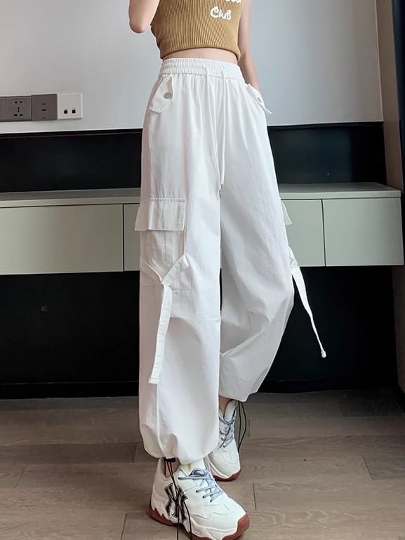 メリハリのある今っぽシルエット サイドベルトカーゴパンツ 人気 トレンド お洒落 ワイド ゆったり 着痩せ 細見え 着回し 大きいサイズ 韓国 CH9611