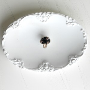 きのこ ブラック  ピンバッチ