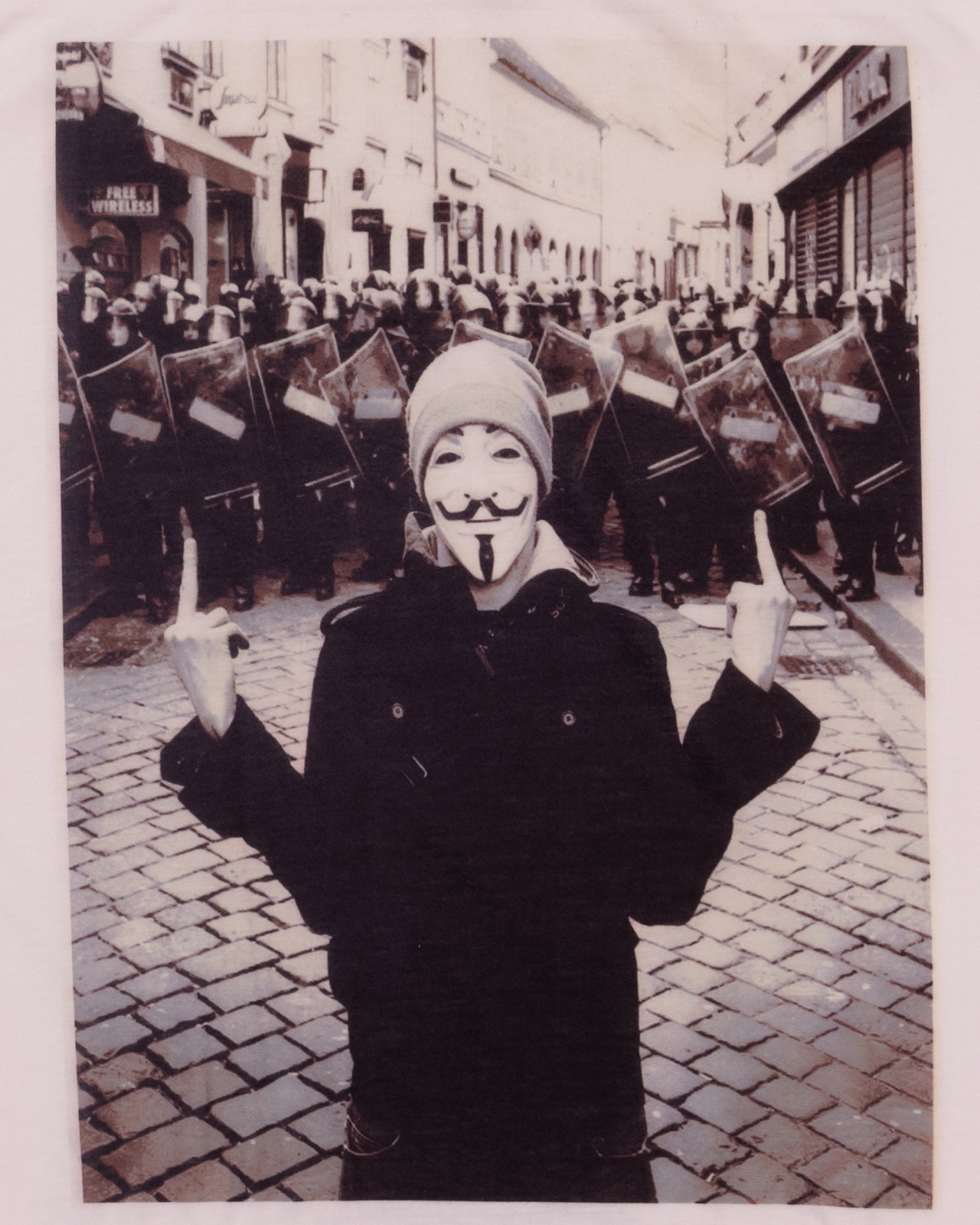 古着 　ANONYMOUS T / アノニマス Tシャツ