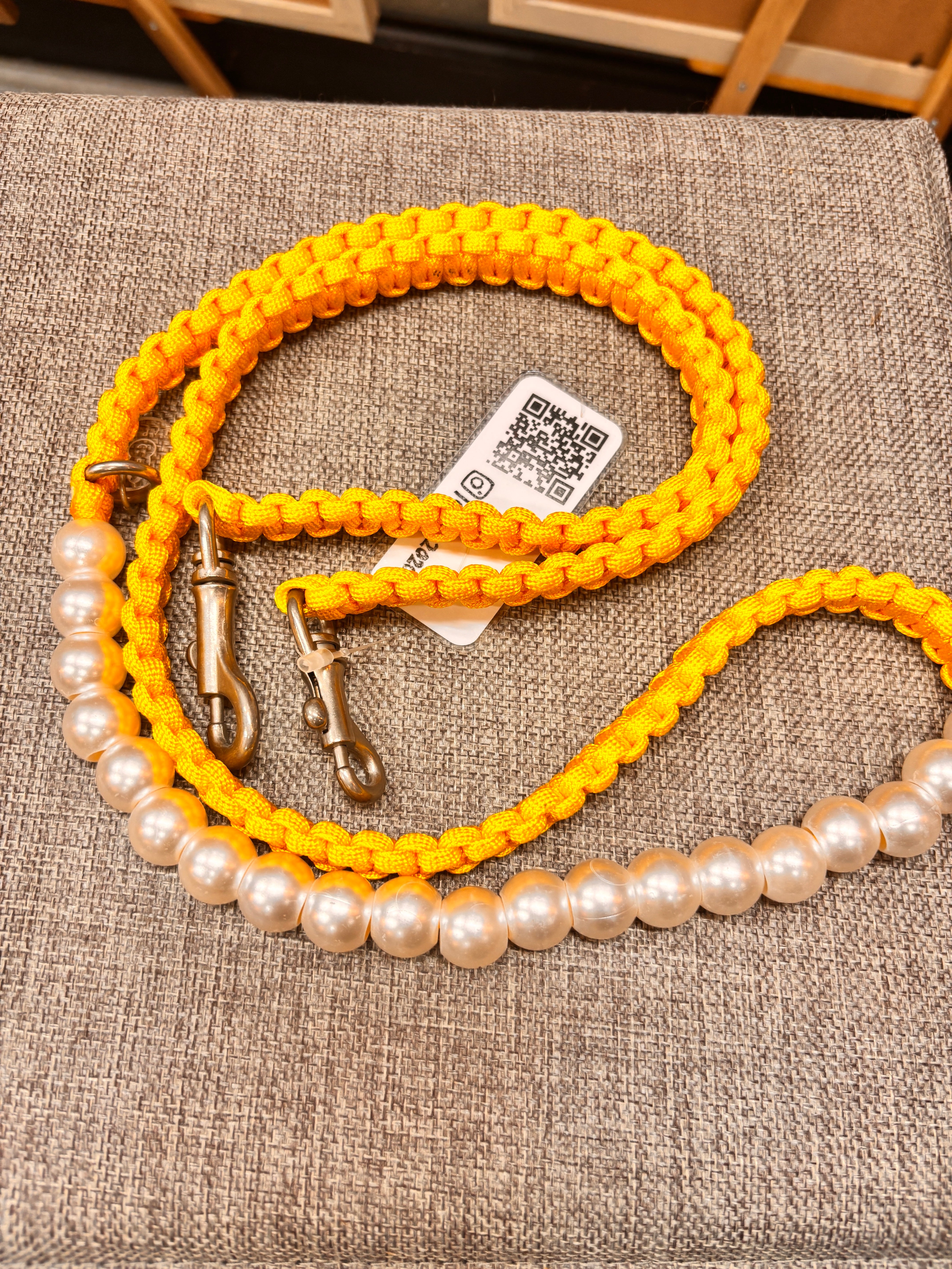 ハンドメイド パラコード リード 犬用 小型犬〜中型犬 約10kg パール おしゃれ