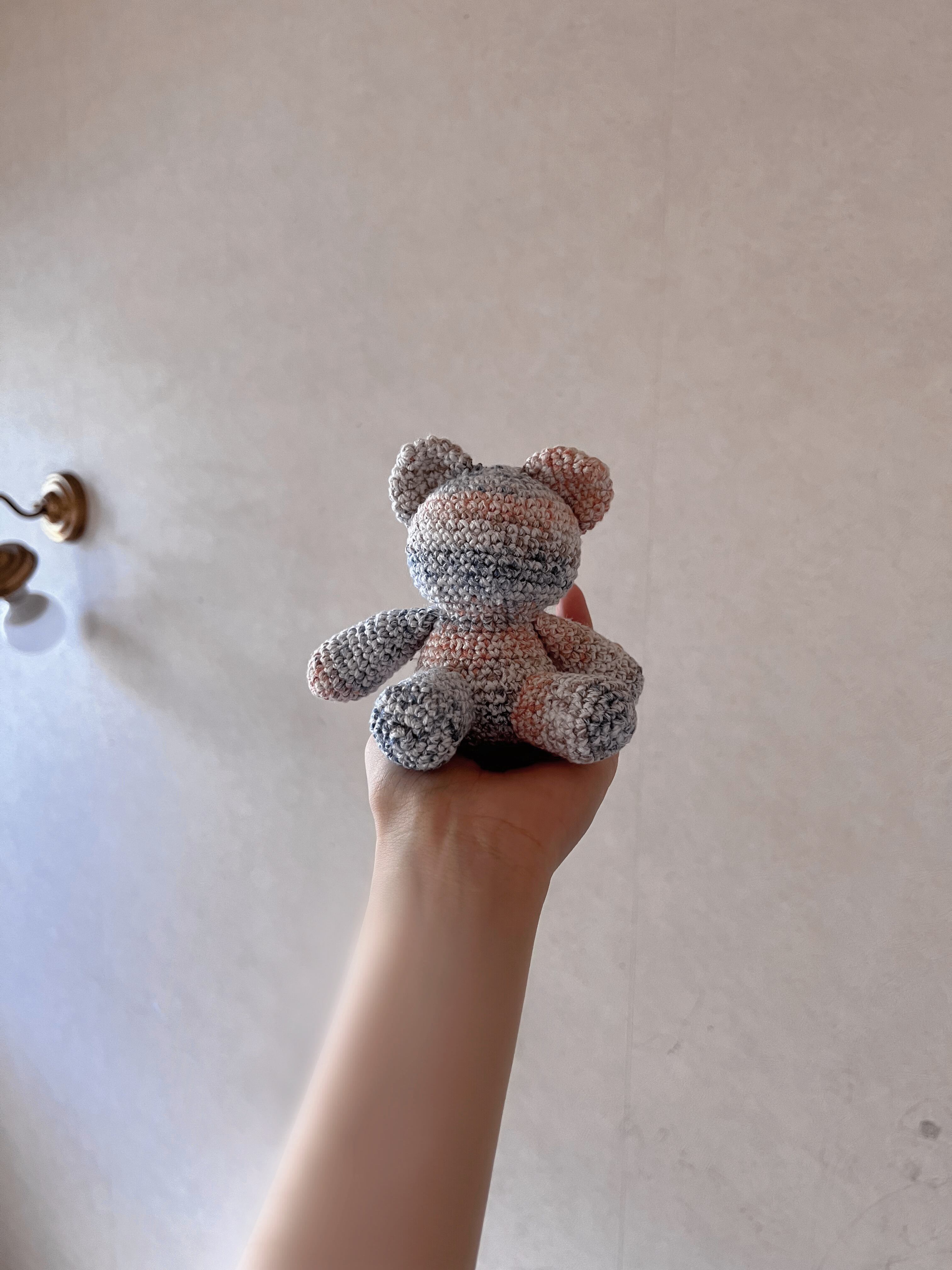 いちごくまお（フードタイプ）あみぐるみ｜イチゴチョコ