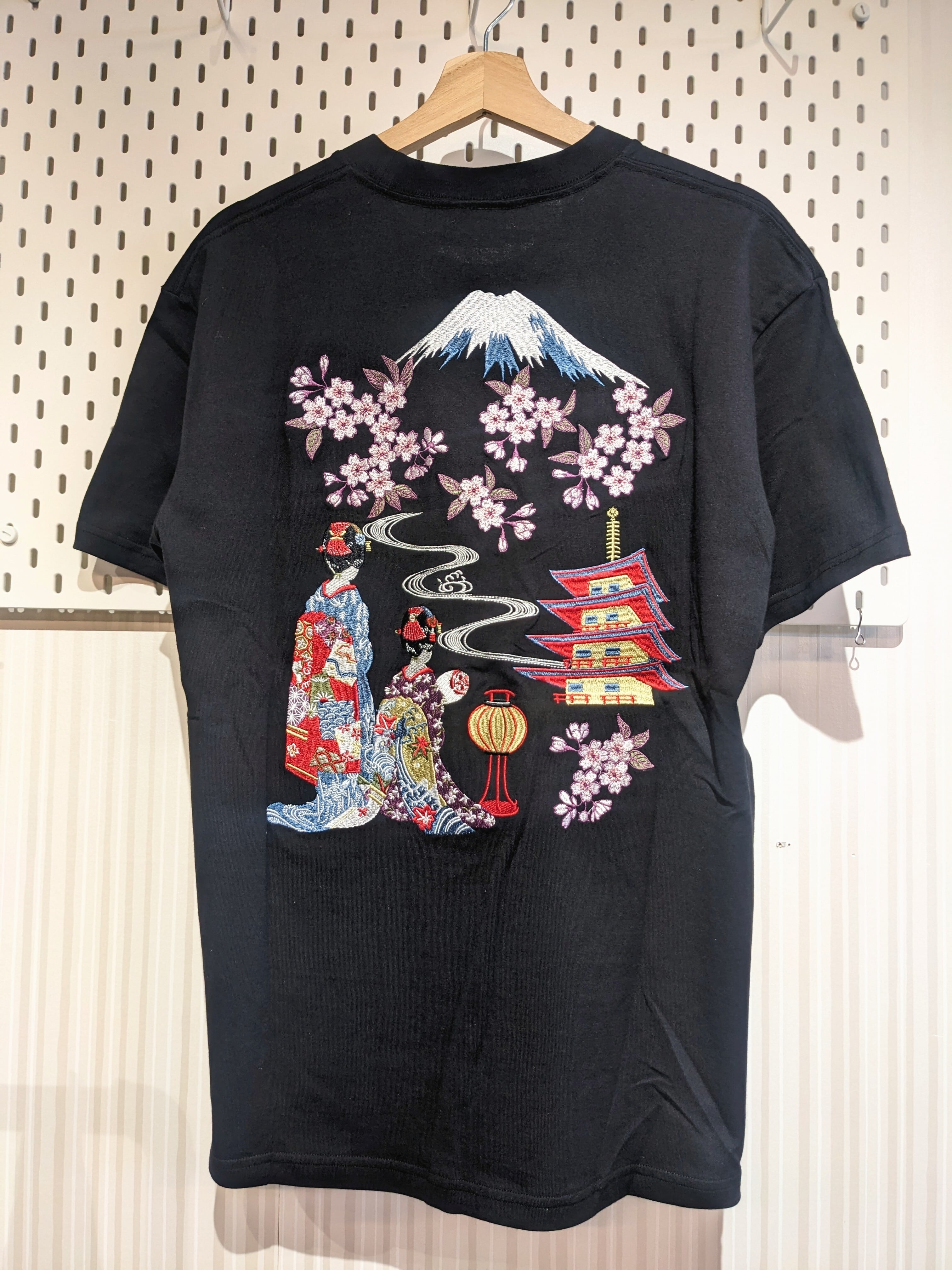 Tシャツ | 風と地の吾