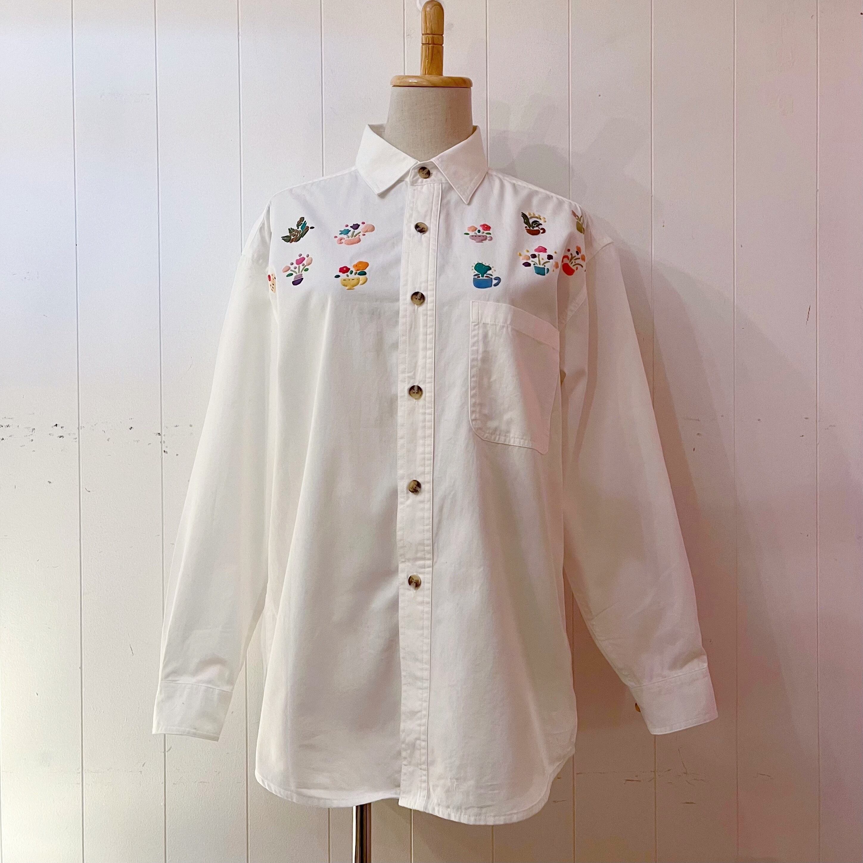 colorful mini flower white blouse