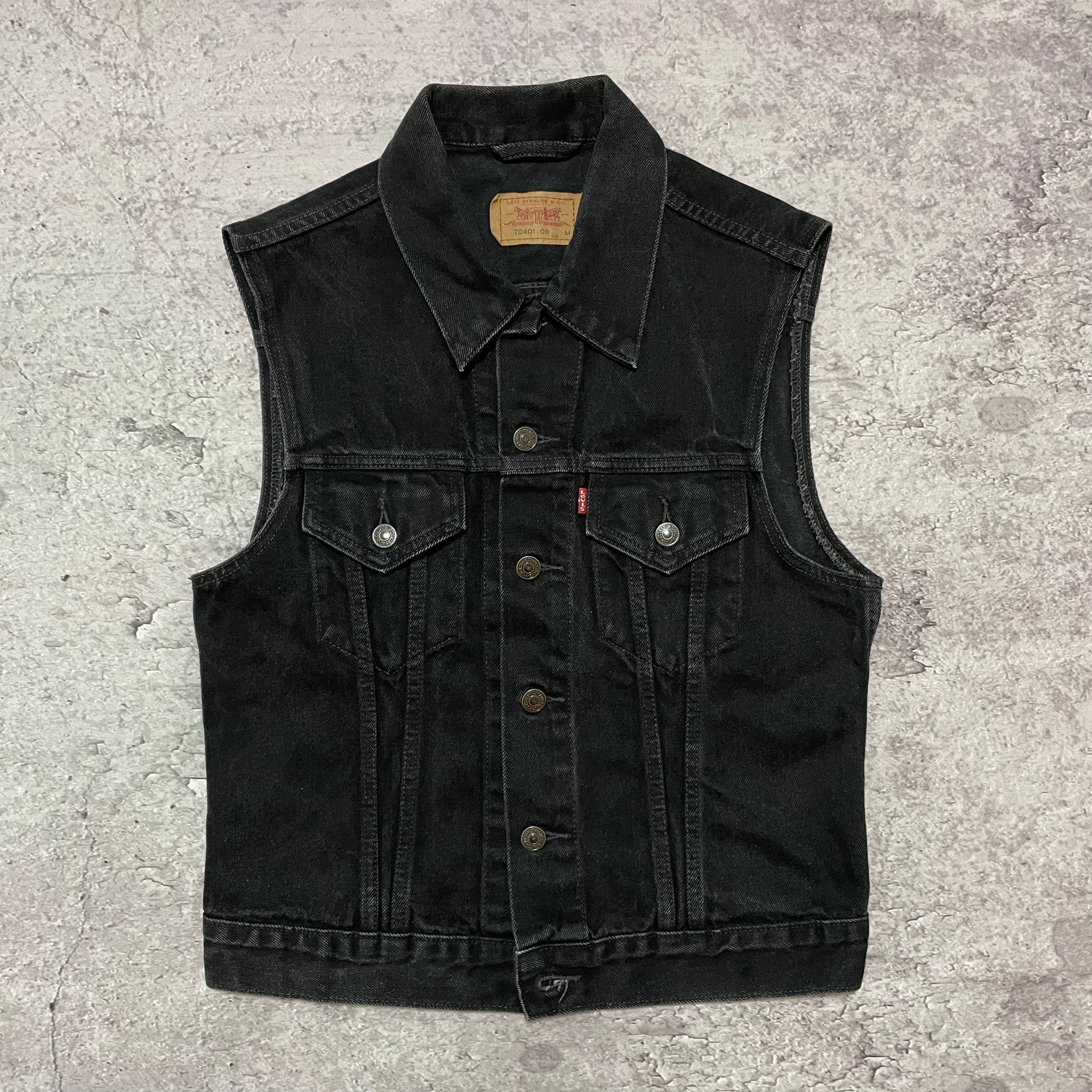 90s Levi's black denim vest 70401 | 0 0 2
