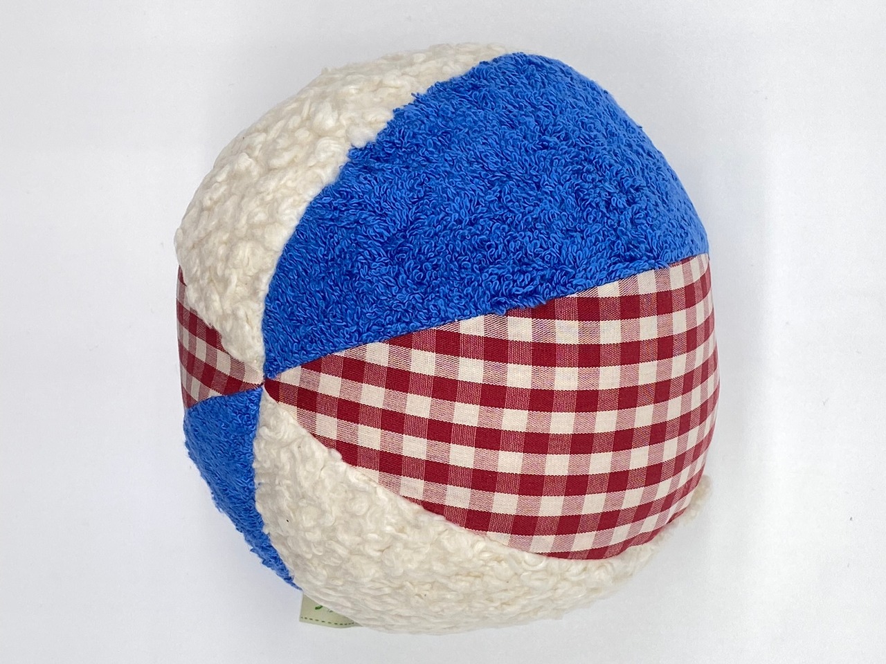 ガラガラ入ボール