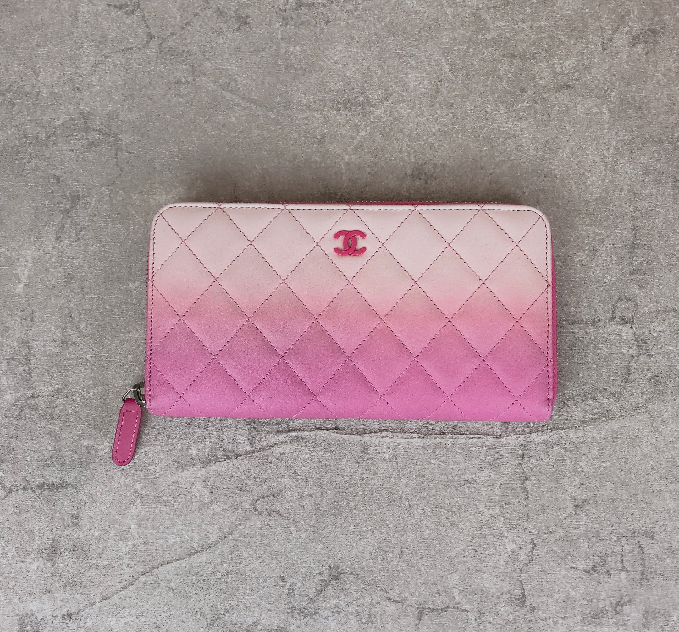 CHANEL マトラッセ ラムスキン ピンクグラデーション 財布 | Lit vintage