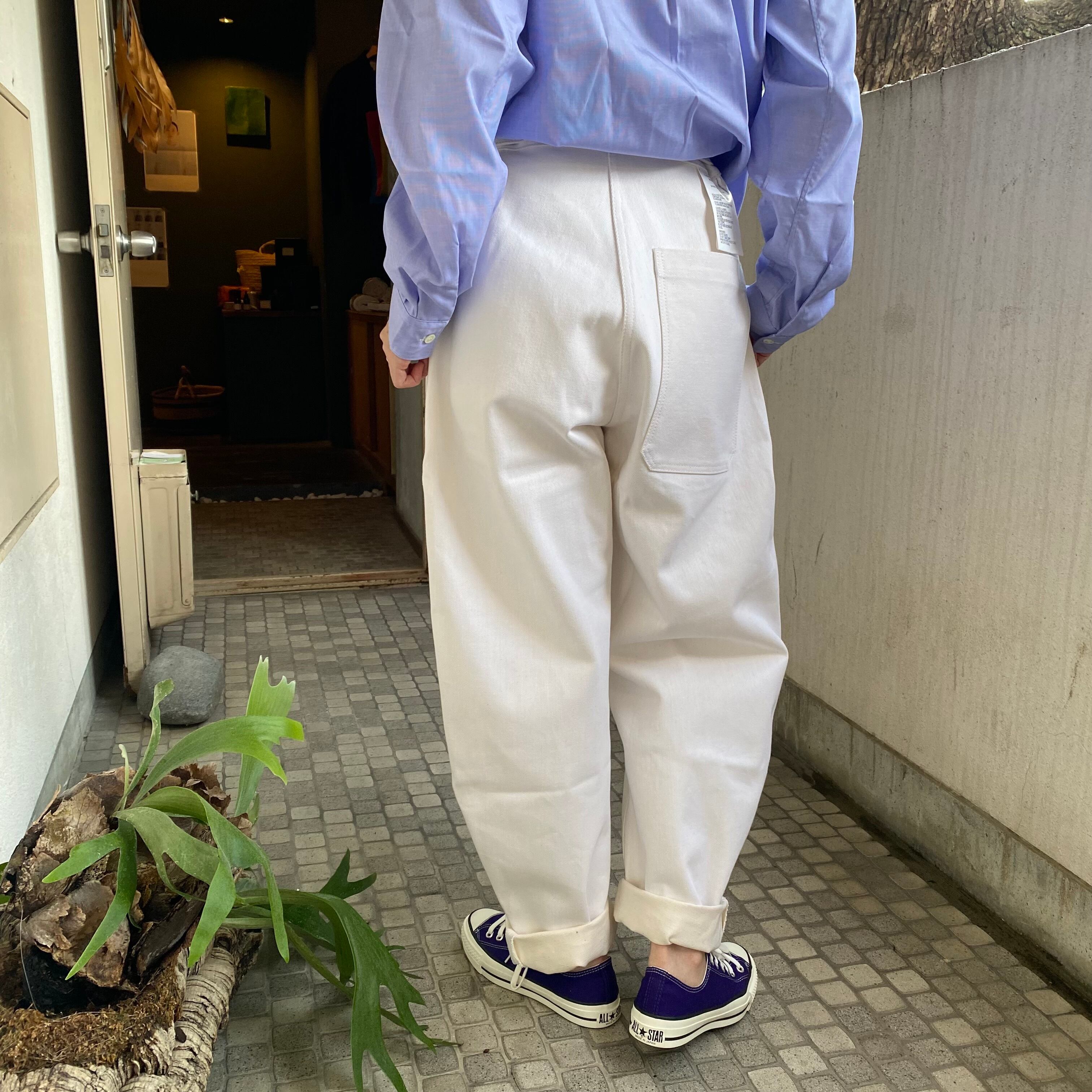 TUKI(ツキ)type4 white 0176 | Debby