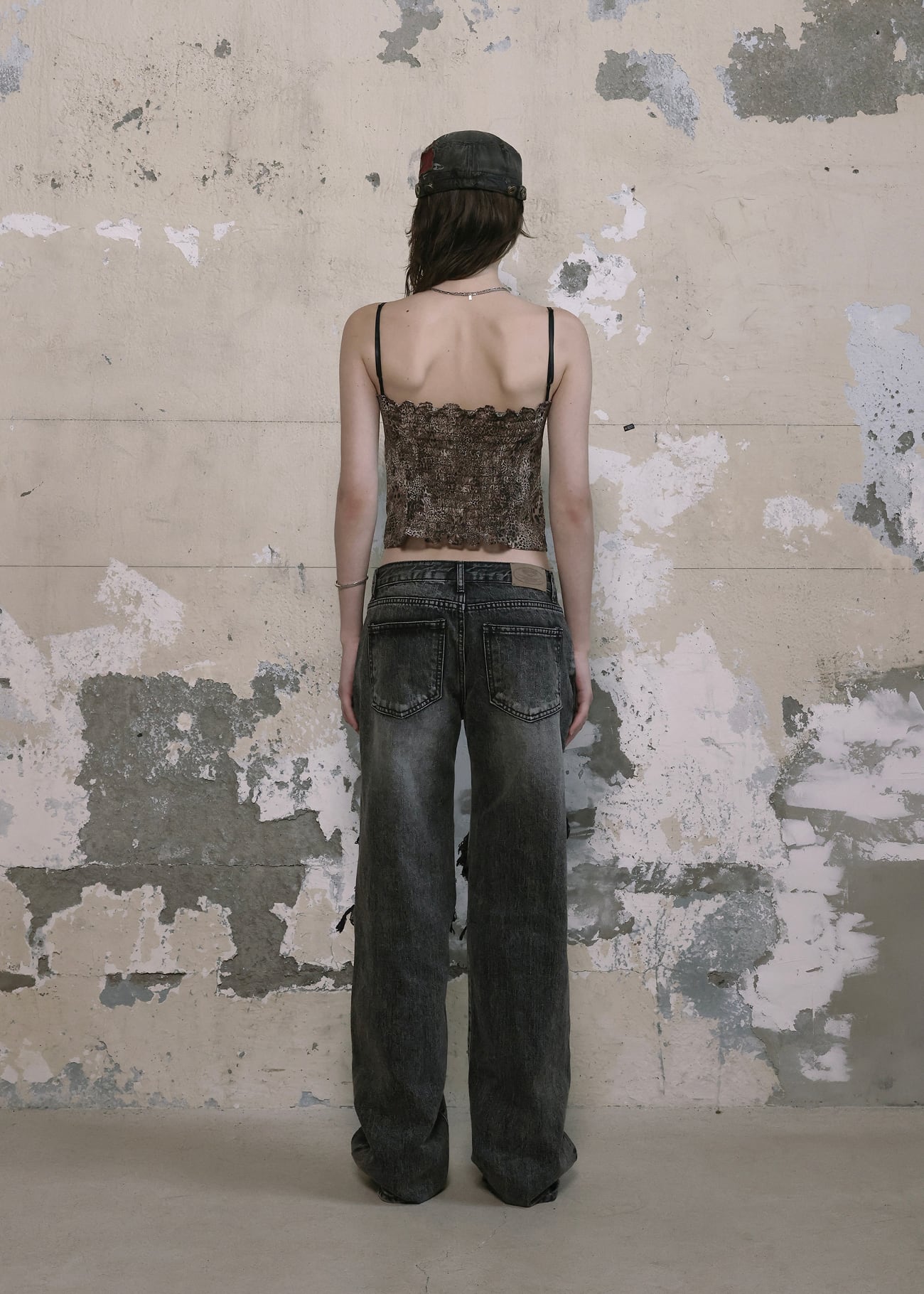 BOHEMIAN SEOUL] DISTRESSED DEEP GRAY JEANS 正規品 韓国ブランド 