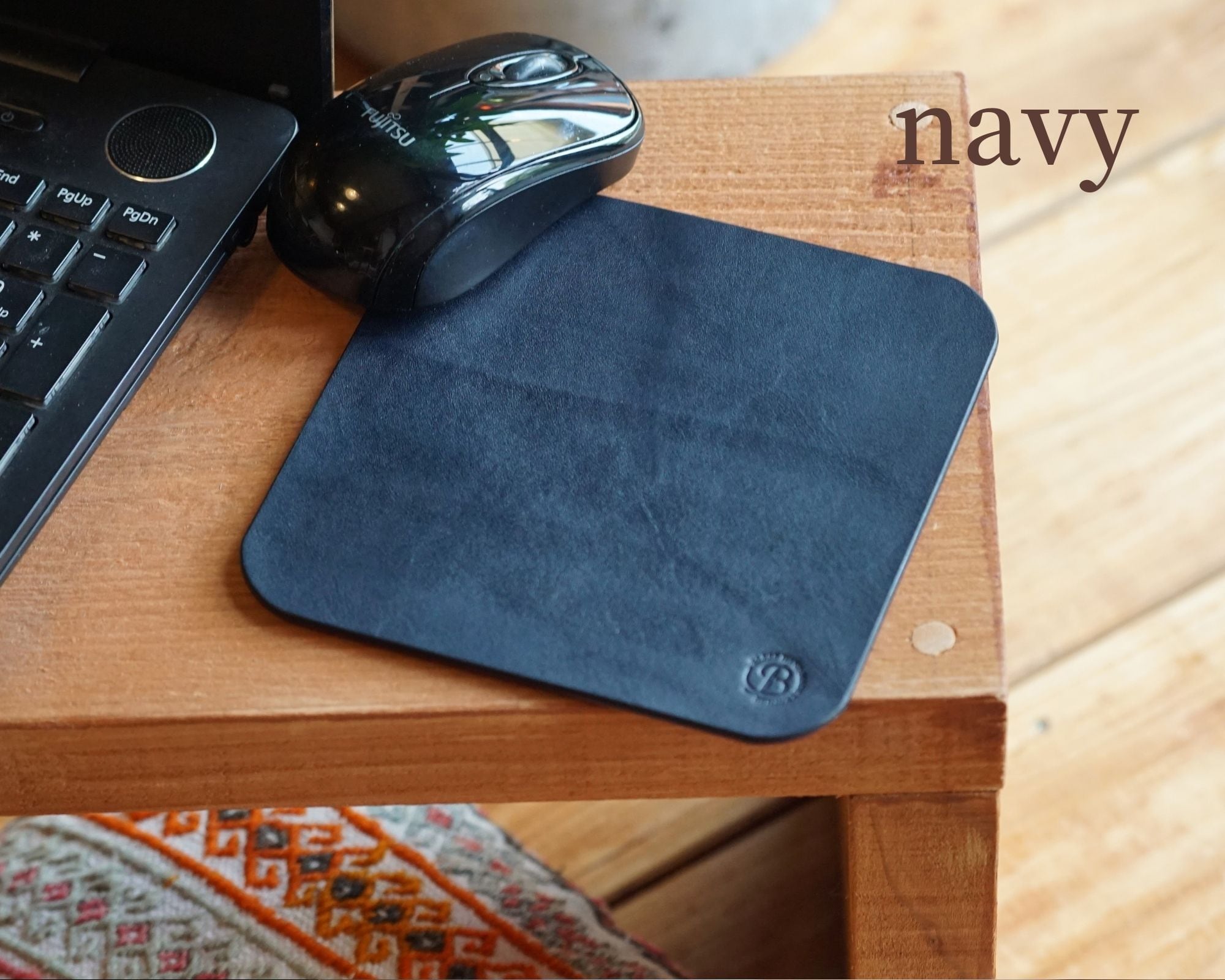 マウスパッド（Mサイズ） | 革細工とニュージーランド雑貨のお店 BLESS