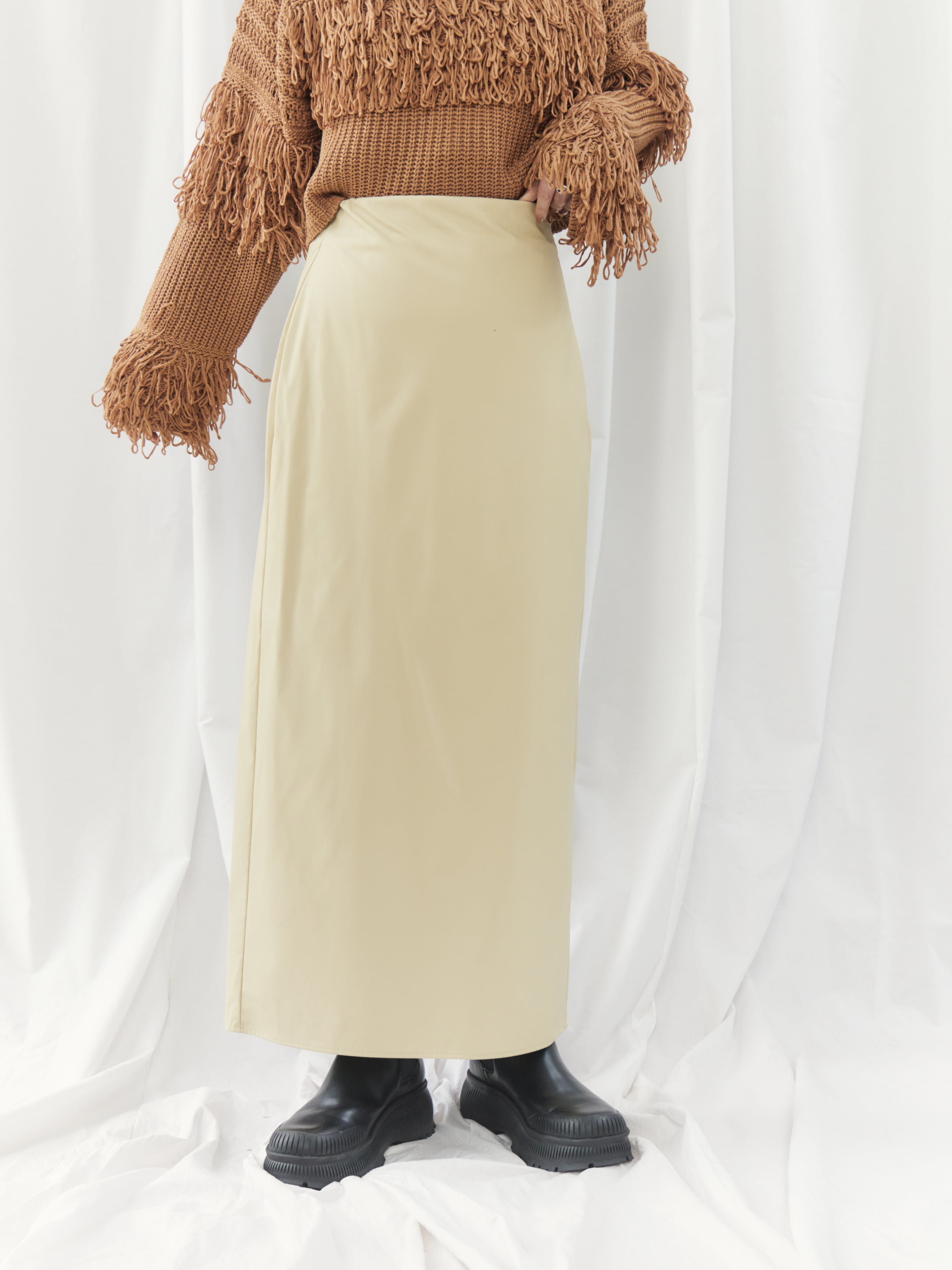 ウォッシャブル加工／FAUX LEATHER SKIRT（ﾌｪｲｸﾚｻﾞｰｽｶｰﾄ）【5876100