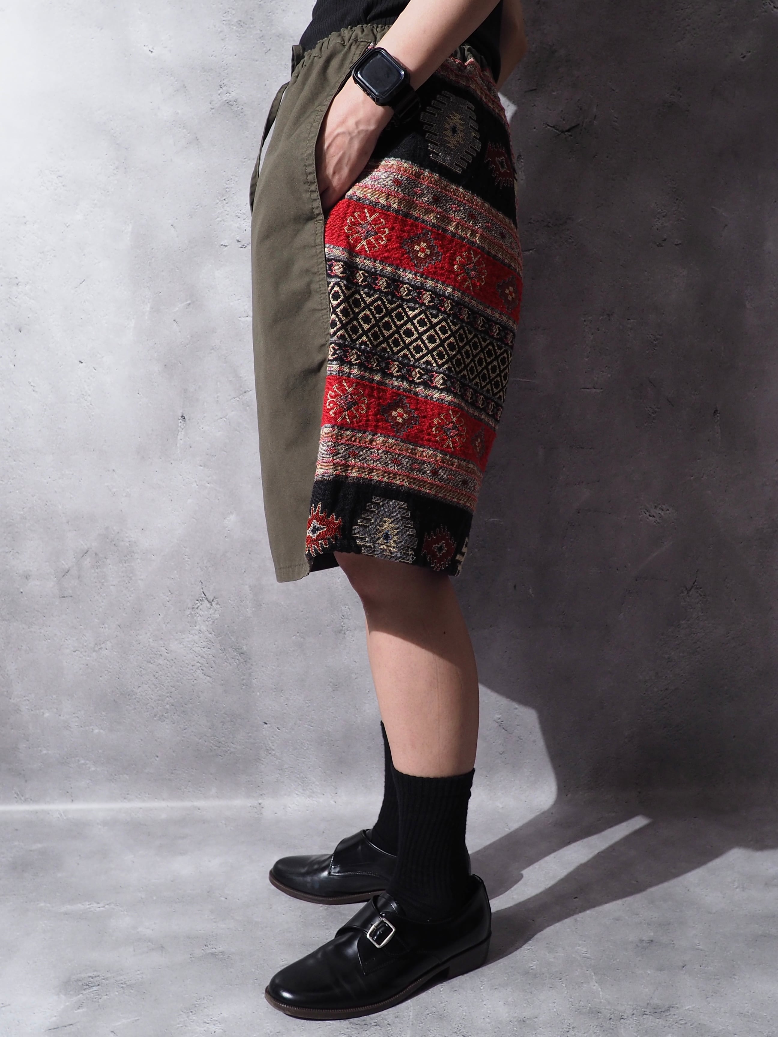 ” Navajo ” ethnic art embroidery switching design short pants
