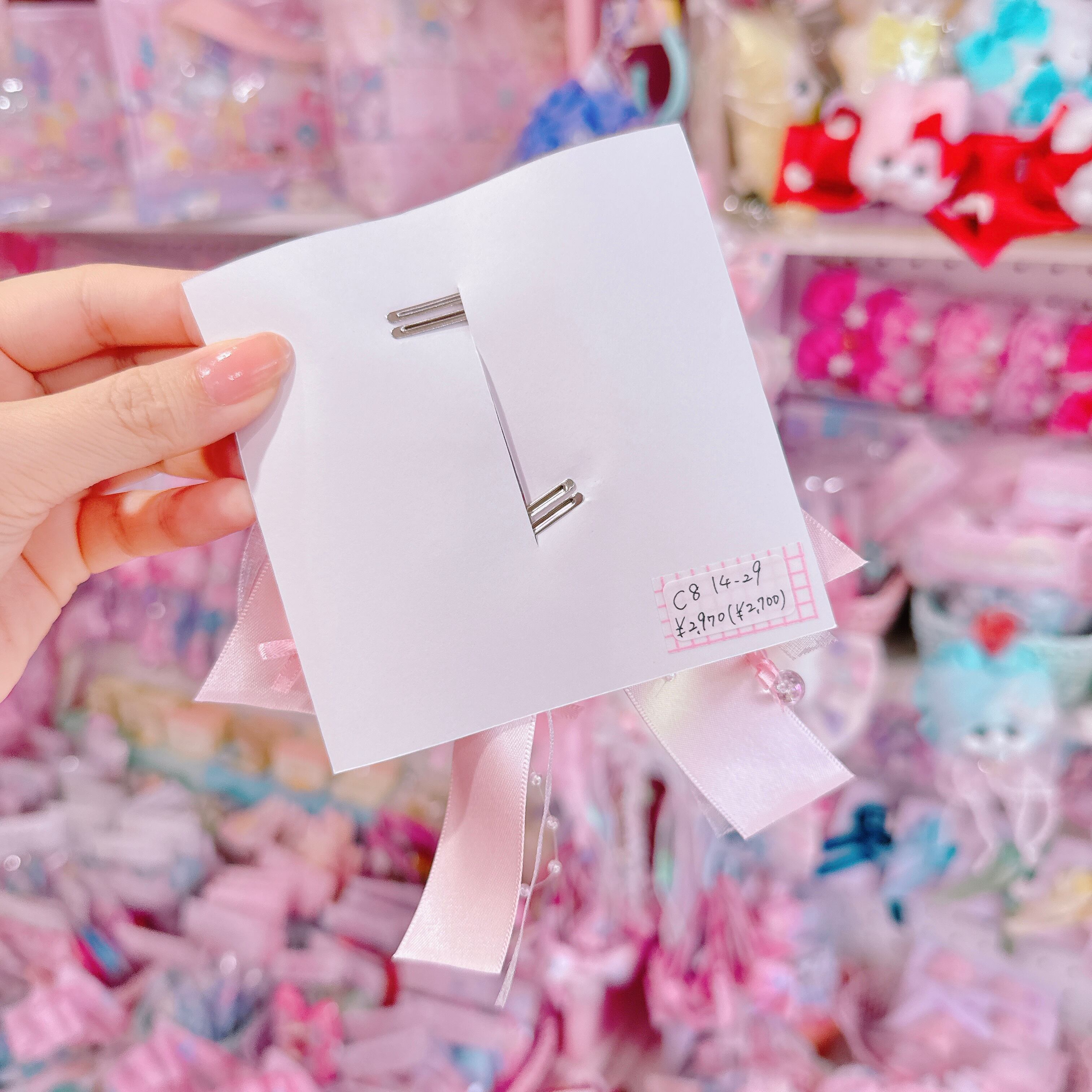 【C8】14-29いちごツインヘアクリップ