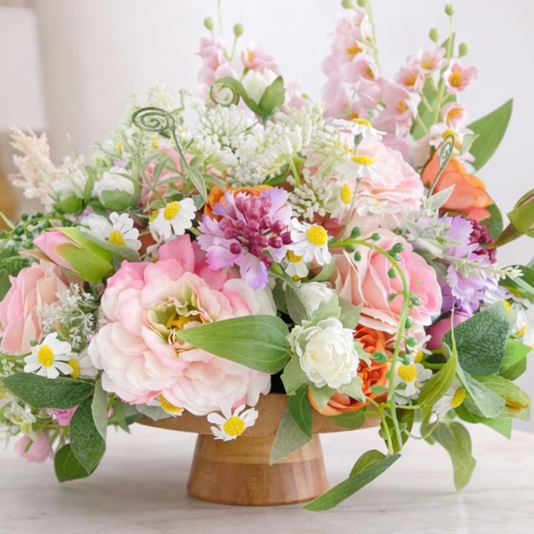 光触媒フラワー】牡丹と薔薇の幸福アレンジ 〜幸せを呼ぶ鈴蘭と野花の