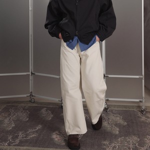 グラヴィスカーブ・アーバンパンツ N3586