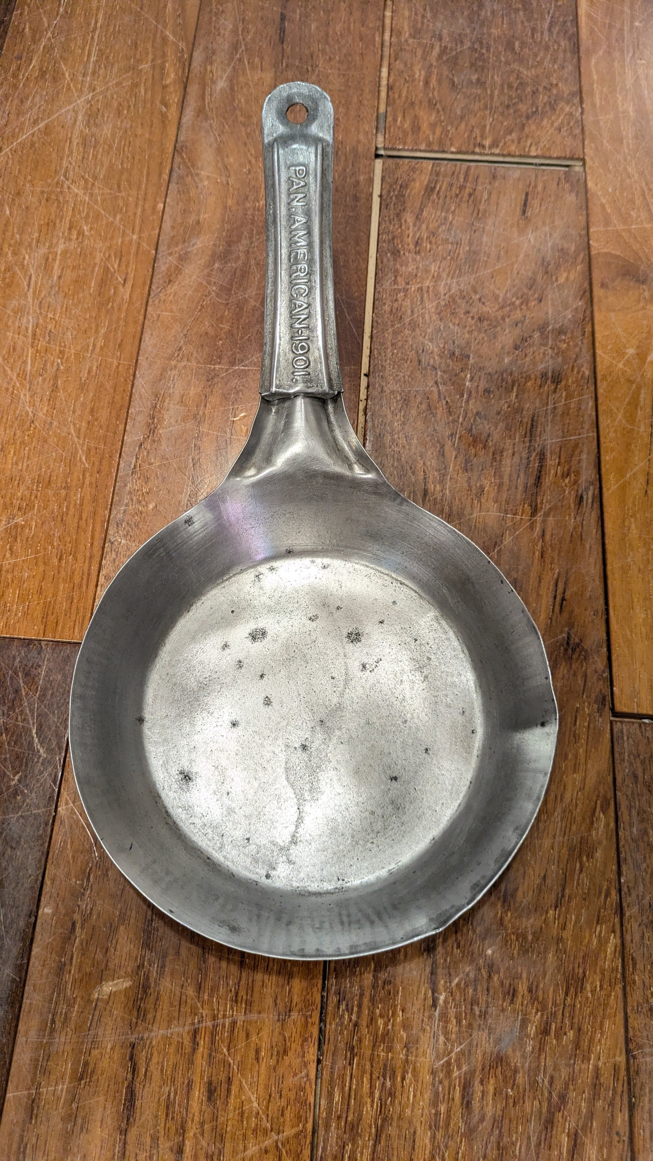 Vintage PAN AMERICAN 1901 Cowboy Fryingpan IronPan mini Antique