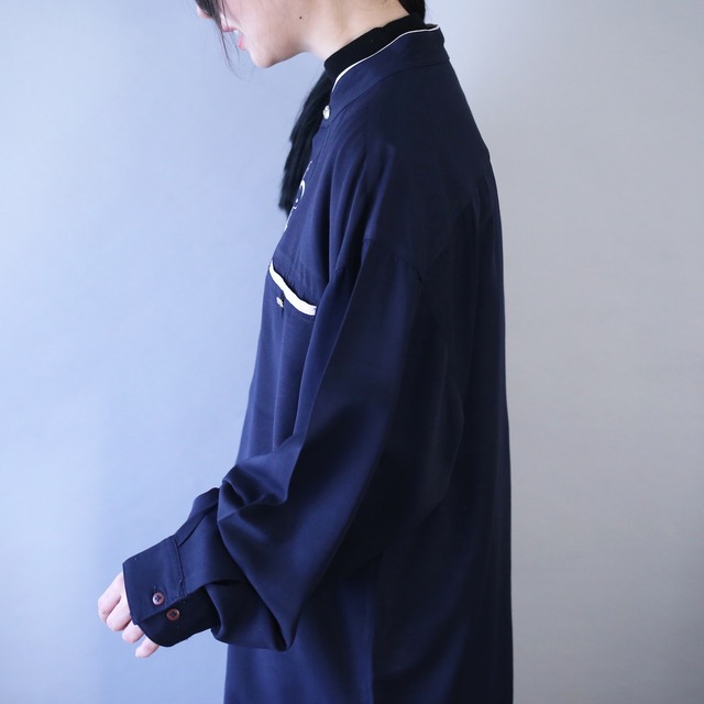 "刺繍" loose silhouette band-collar fry-front minimal mode shirt