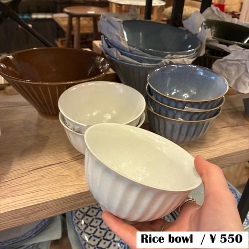 Thailand Shinogi Rice bowl 2color　しのぎお茶碗　全2色　白釉　藍釉　タイ　電子レンジ可　食洗機可　TAMAKI　飯碗　ご飯　ボウル　ホワイト　ブルー