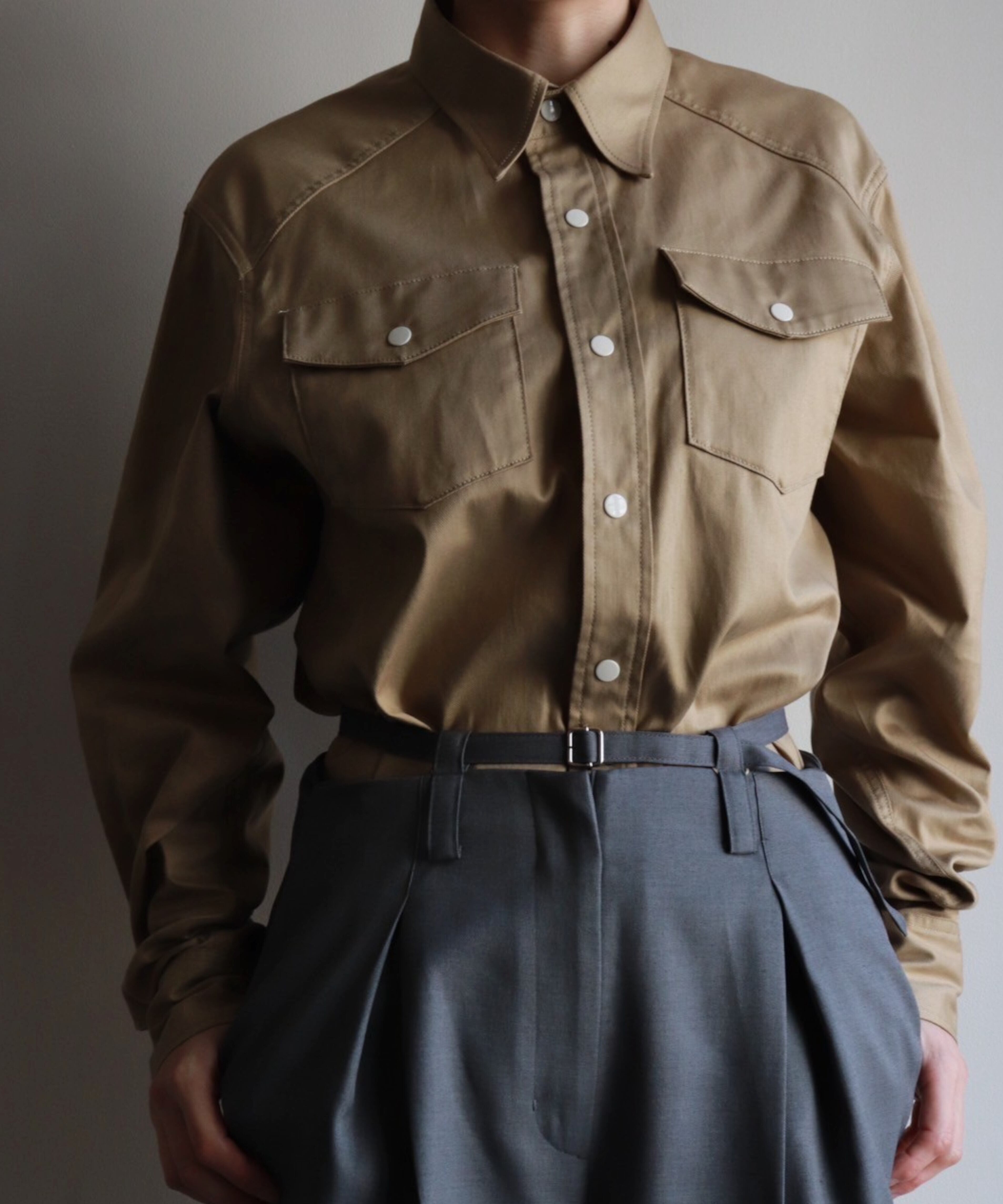 FUMIKA_UCHIDA / FU-V-SH001 TWILL LONG SLEEVE SHIRT（KHAKIBEIGE  